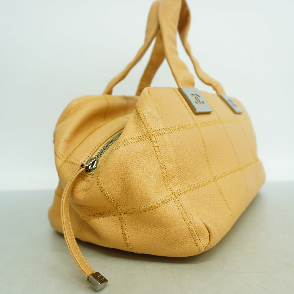 Chanel Beige Grained Calfskin Handbag (Pre-Owned)