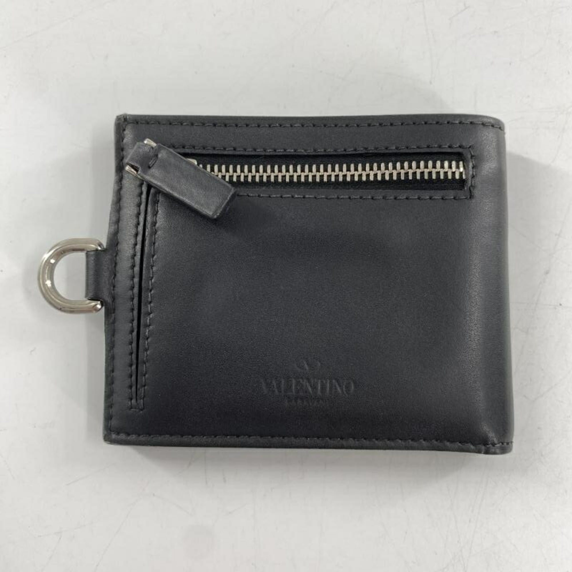 Valentino Garavani Black Leather Chain/Shoulder Wallet (Pre-Owned)