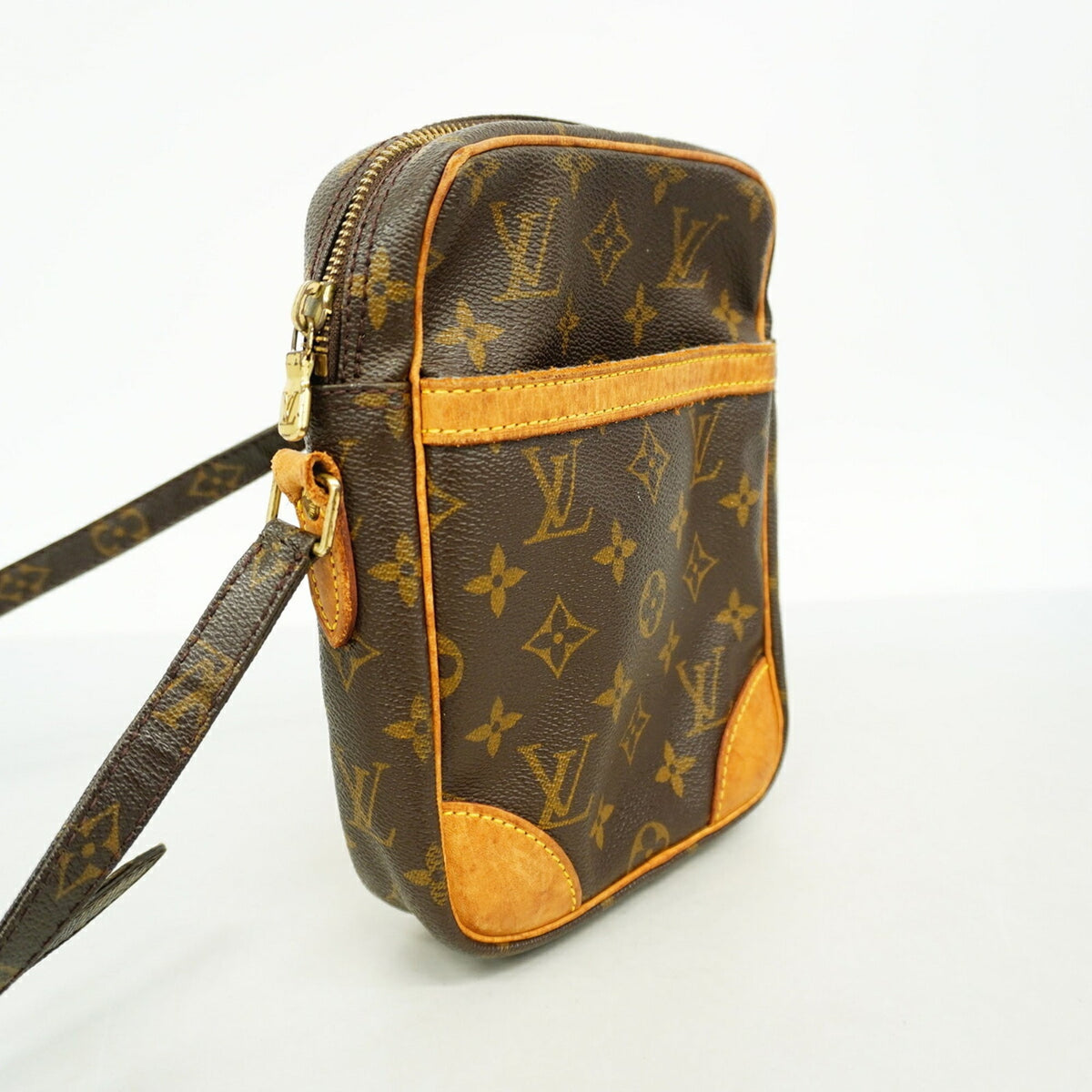 Louis Vuitton Brown Shoulder Bag (Pre-Owned)