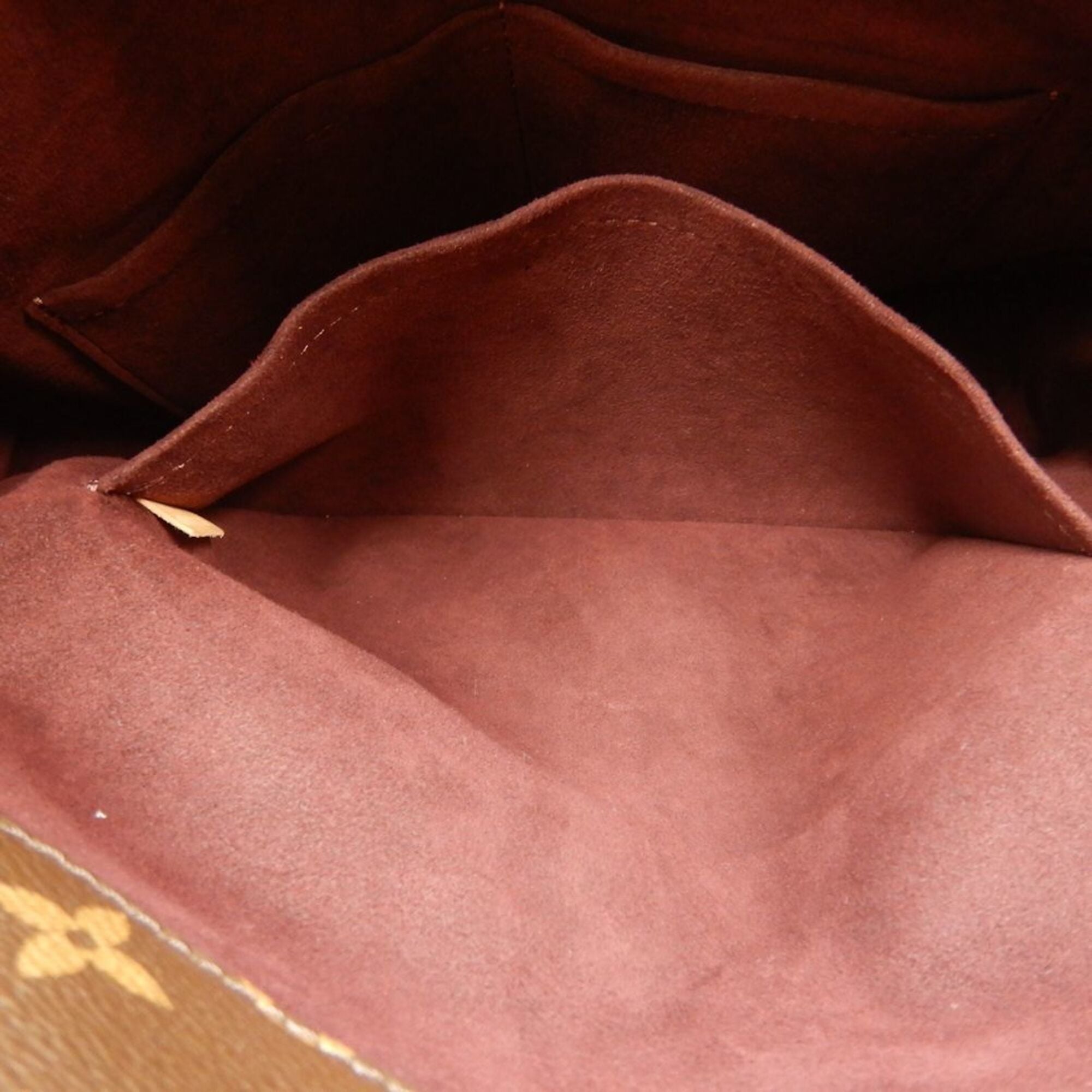 Louis Vuitton Brown Monogram Monogram Shoulder Bag (Pre-Owned)