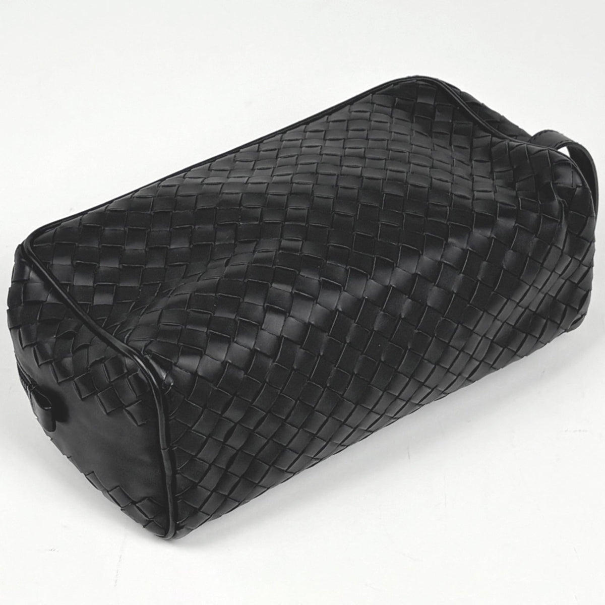 Bottega Veneta Intrecciato Black Leather Handbag (Pre-Owned)