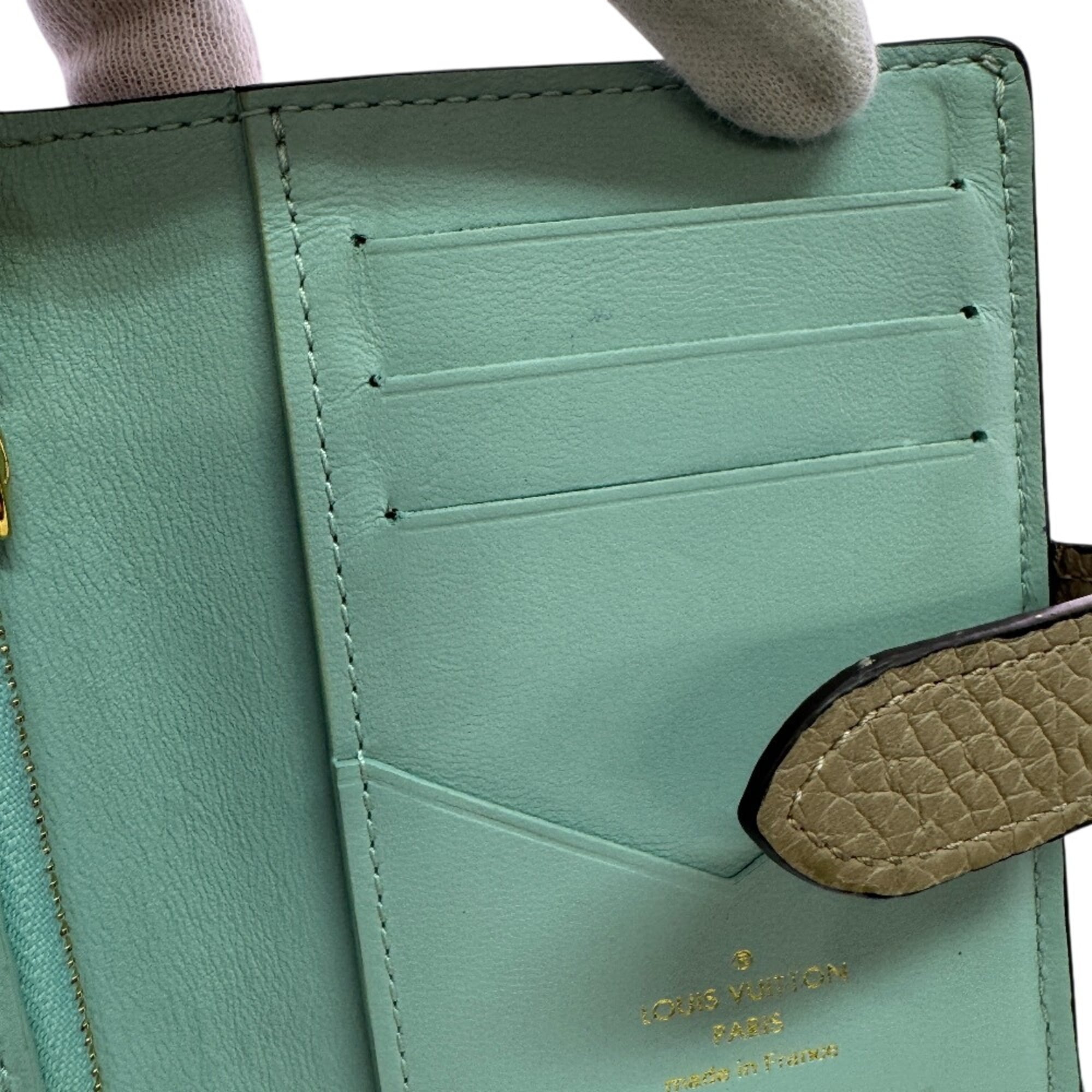 Louis Vuitton Beige Blue Leather Wallet (Bi-Fold) (Pre-Owned)