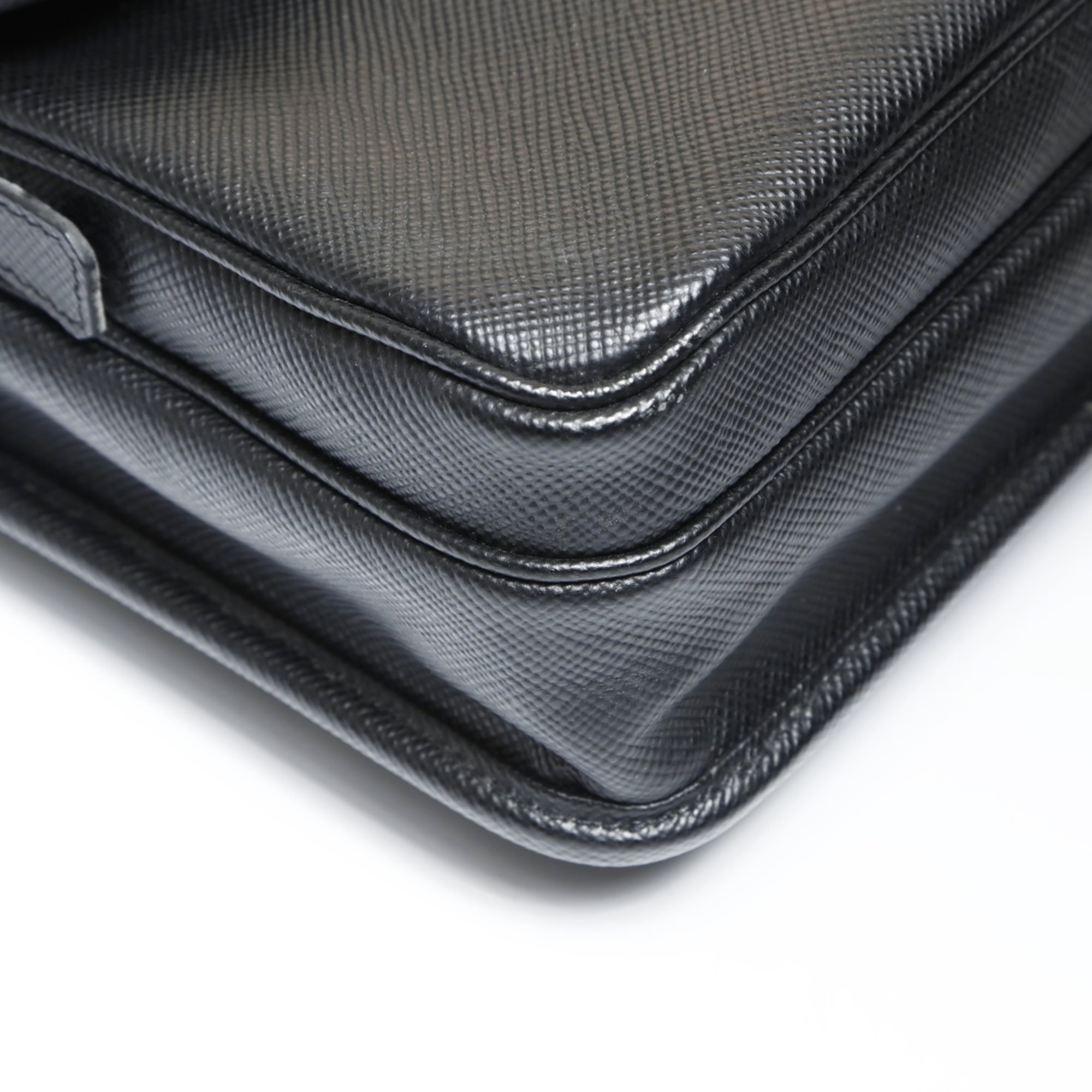 Prada Saffiano Black Leather Shoulder Bag (Pre-Owned)