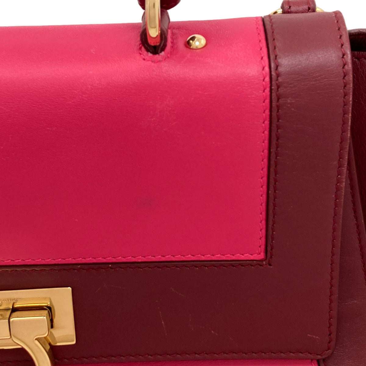 Salvatore Ferragamo Gancini Bordeaux Pink Leather Handbag (Pre-Owned)