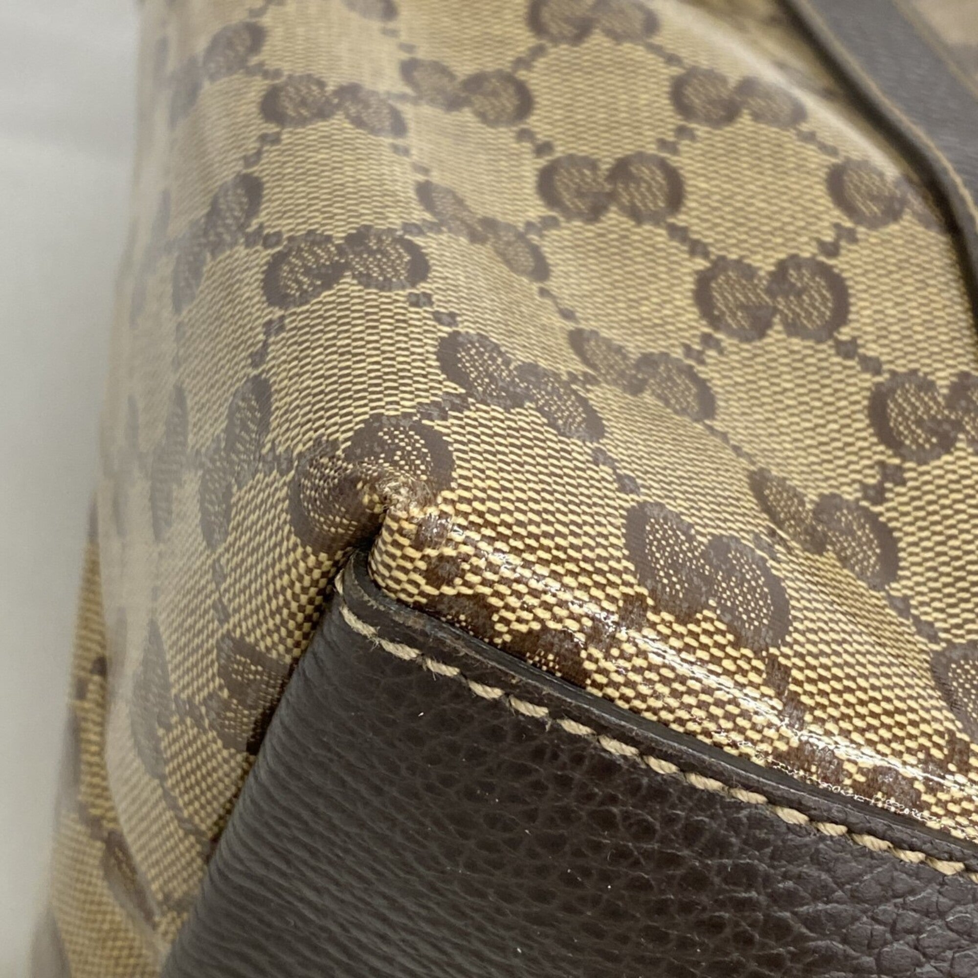 Gucci Beige Brown Coated Canvas Handbag (Pre-Owned)