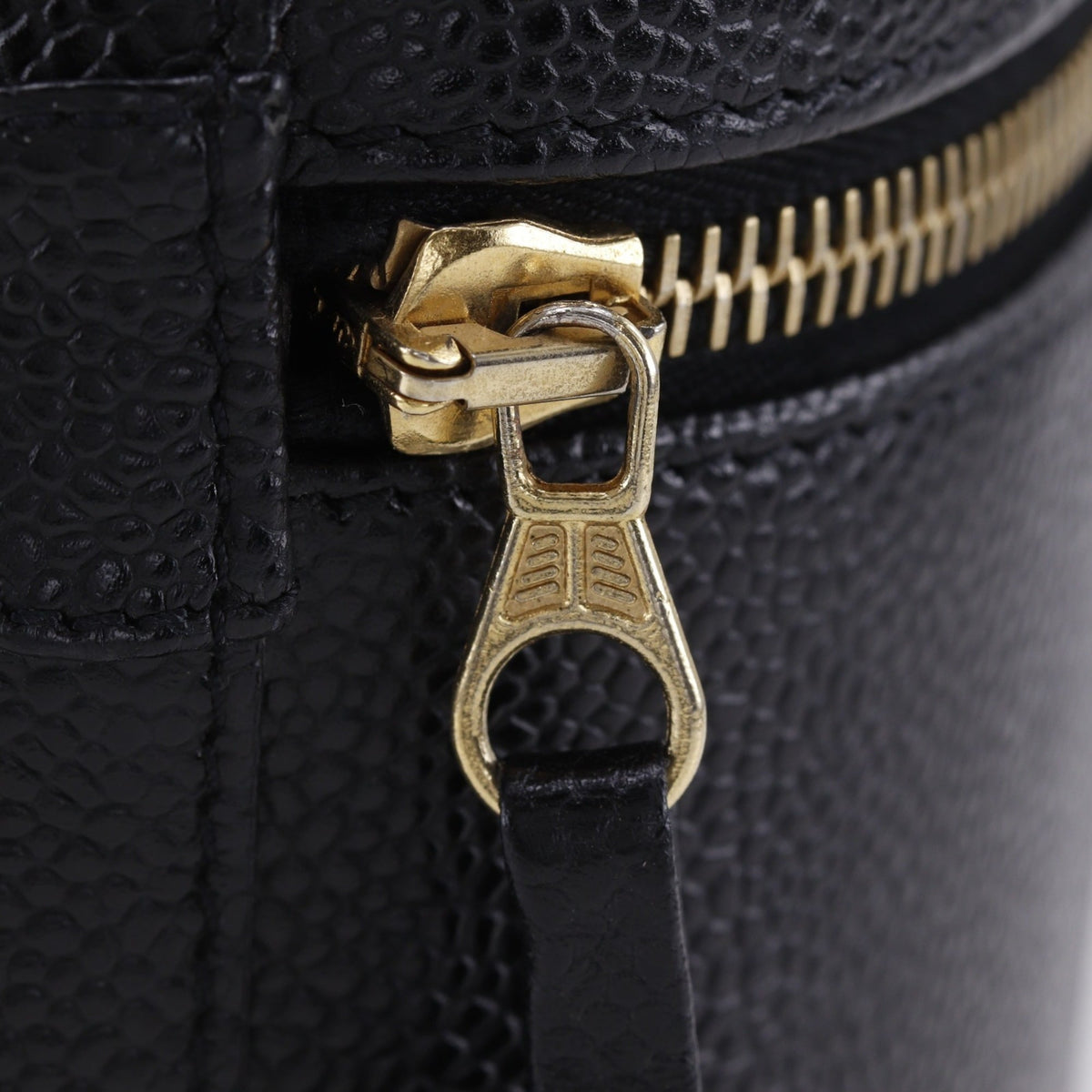 Chanel Black Grained Calfskin Vanity Bag (Pre-Owned)