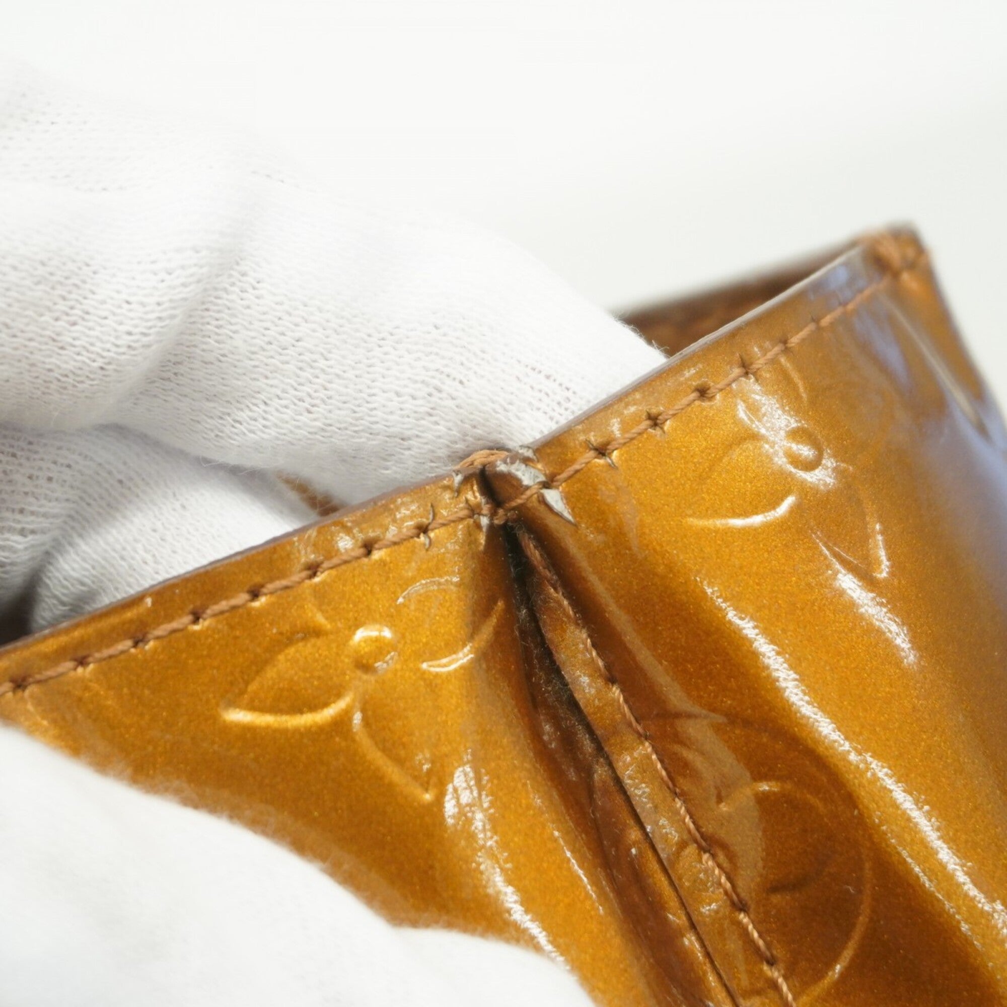 Louis Vuitton Bronze Handbag (Pre-Owned)