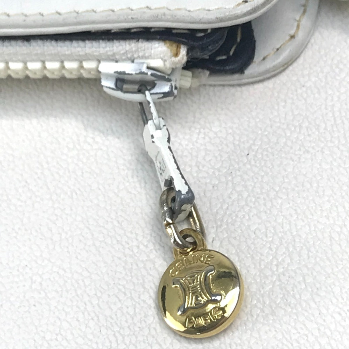Celine White Leather Shoulder Bag (Pre-Owned)