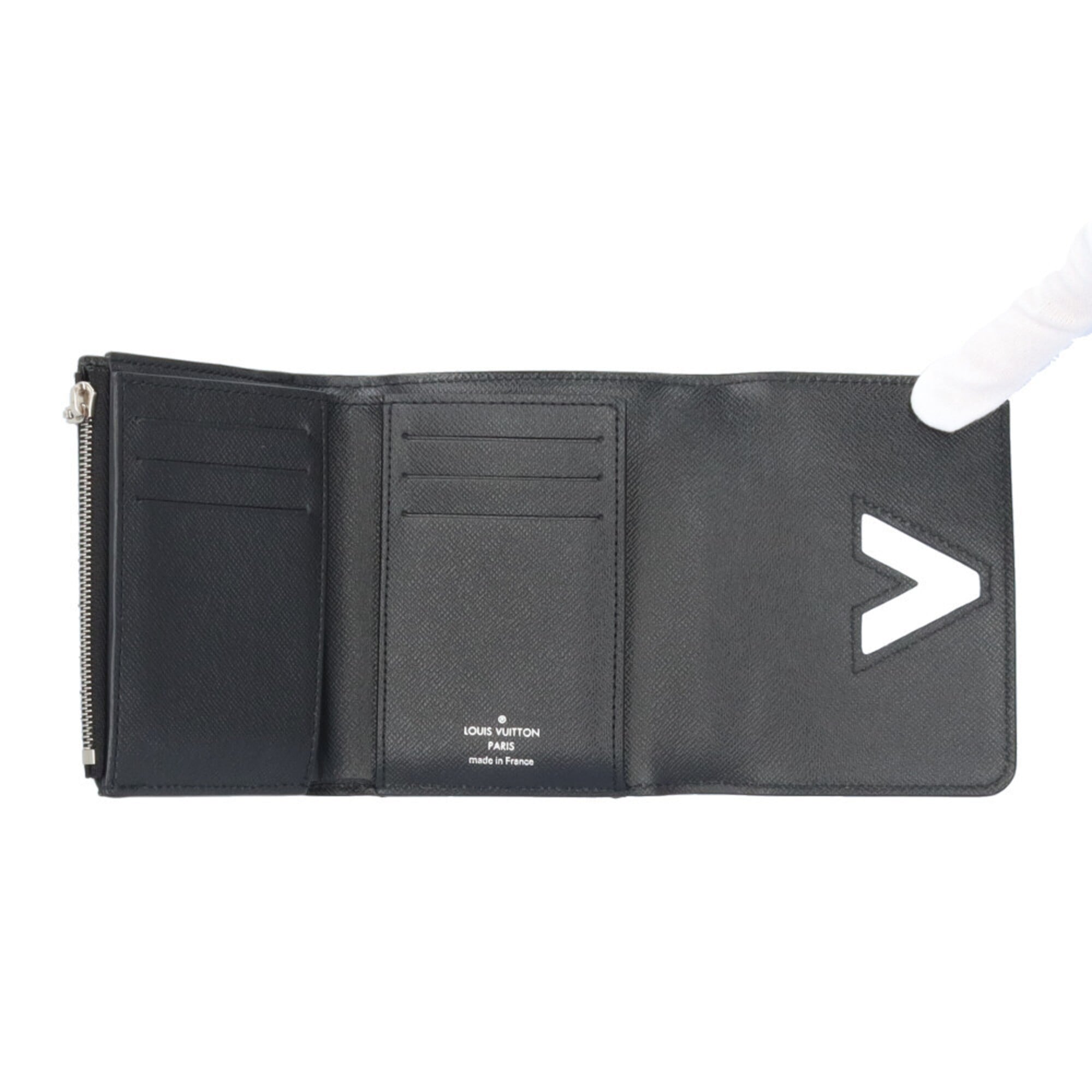 Louis Vuitton Epi Black Epi Leather Wallet (Tri-Fold) (Pre-Owned)