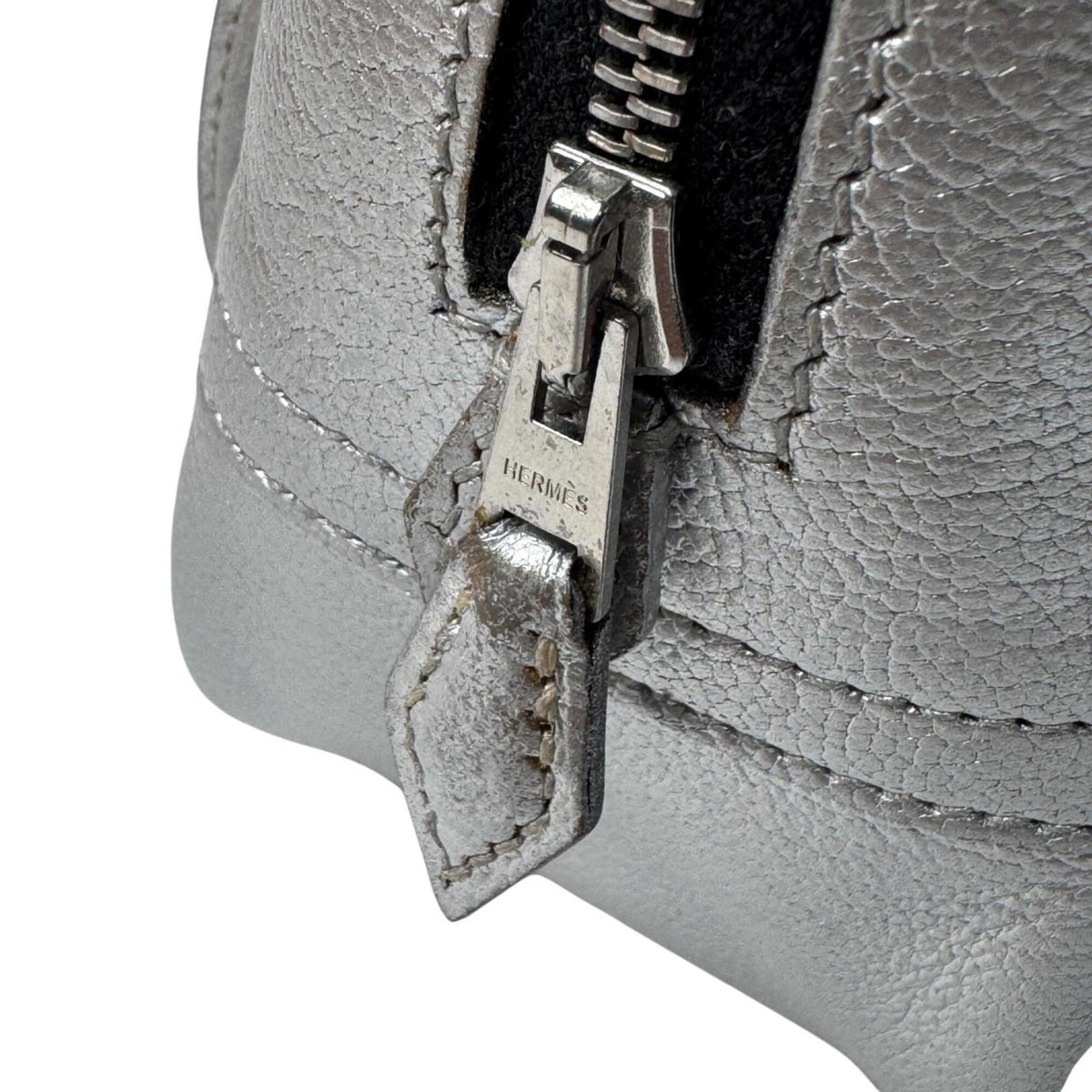 Hermes Silver Leather Handbag (Pre-Owned)