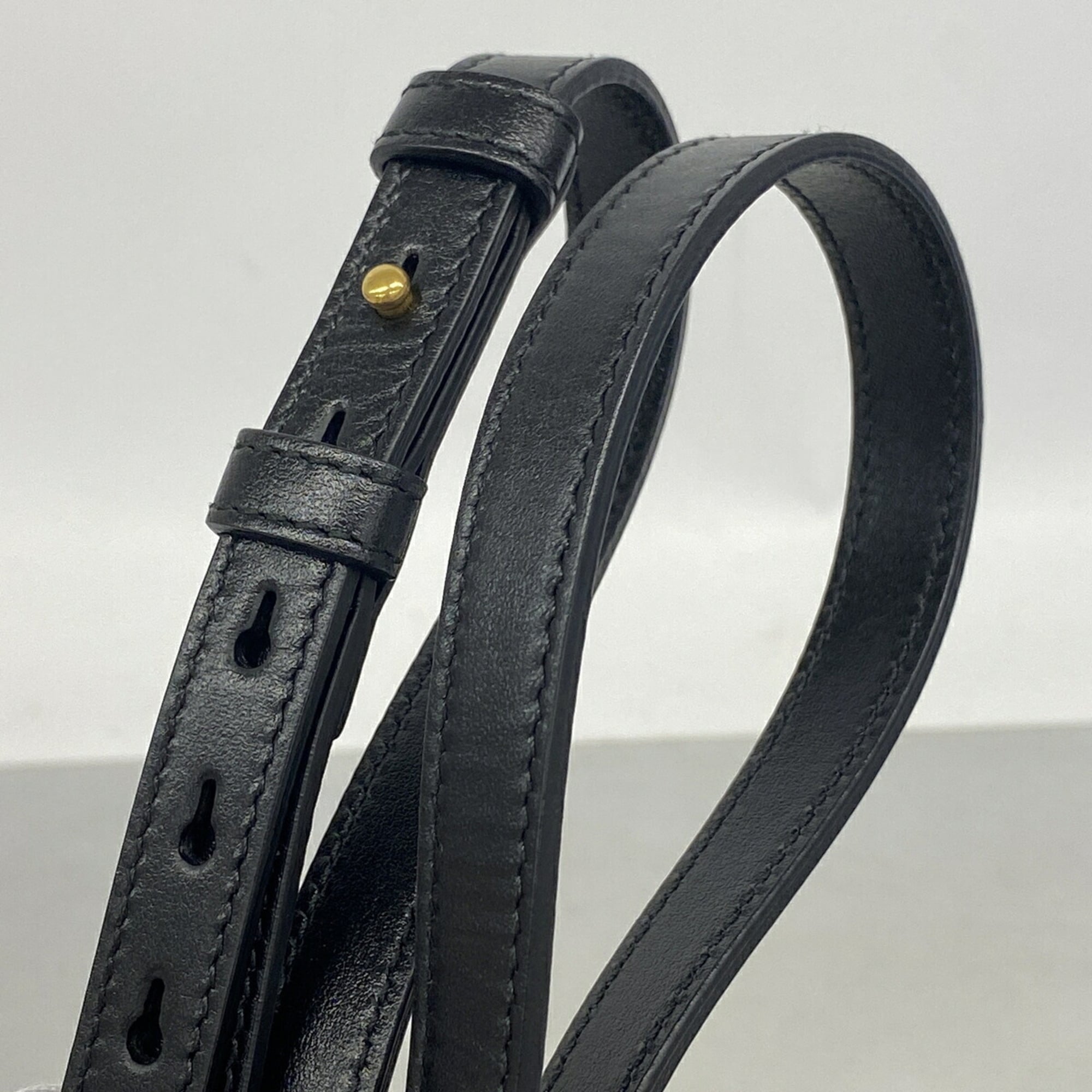 Gucci Black Leather Shoulder Bag (Pre-Owned)