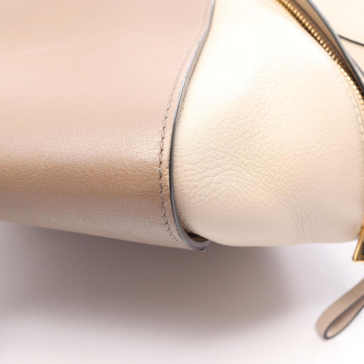 Loewe Beige Brown Gray Leather Handbag (Pre-Owned)