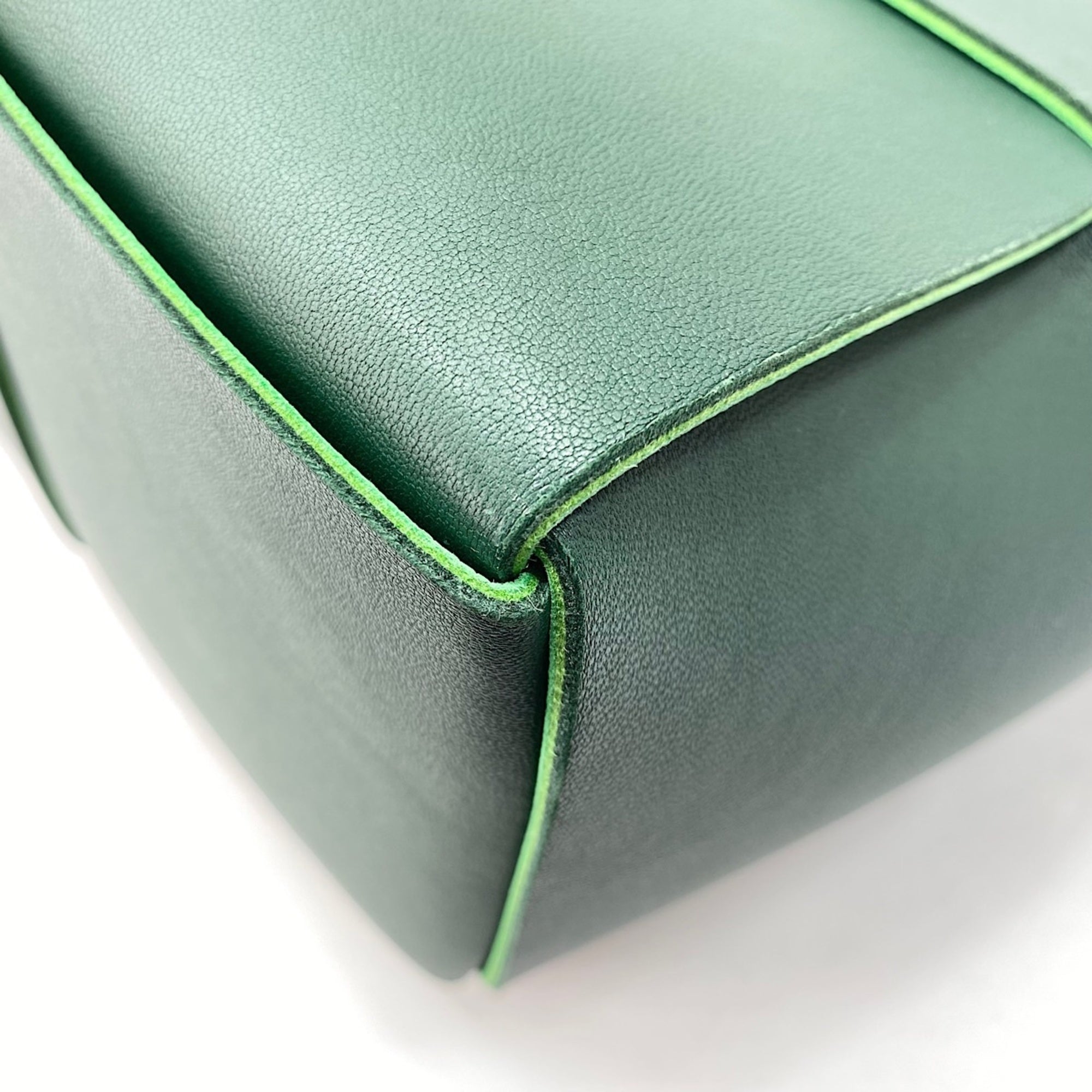 Bottega Veneta Green Handbag Pouch (Pre-Owned)