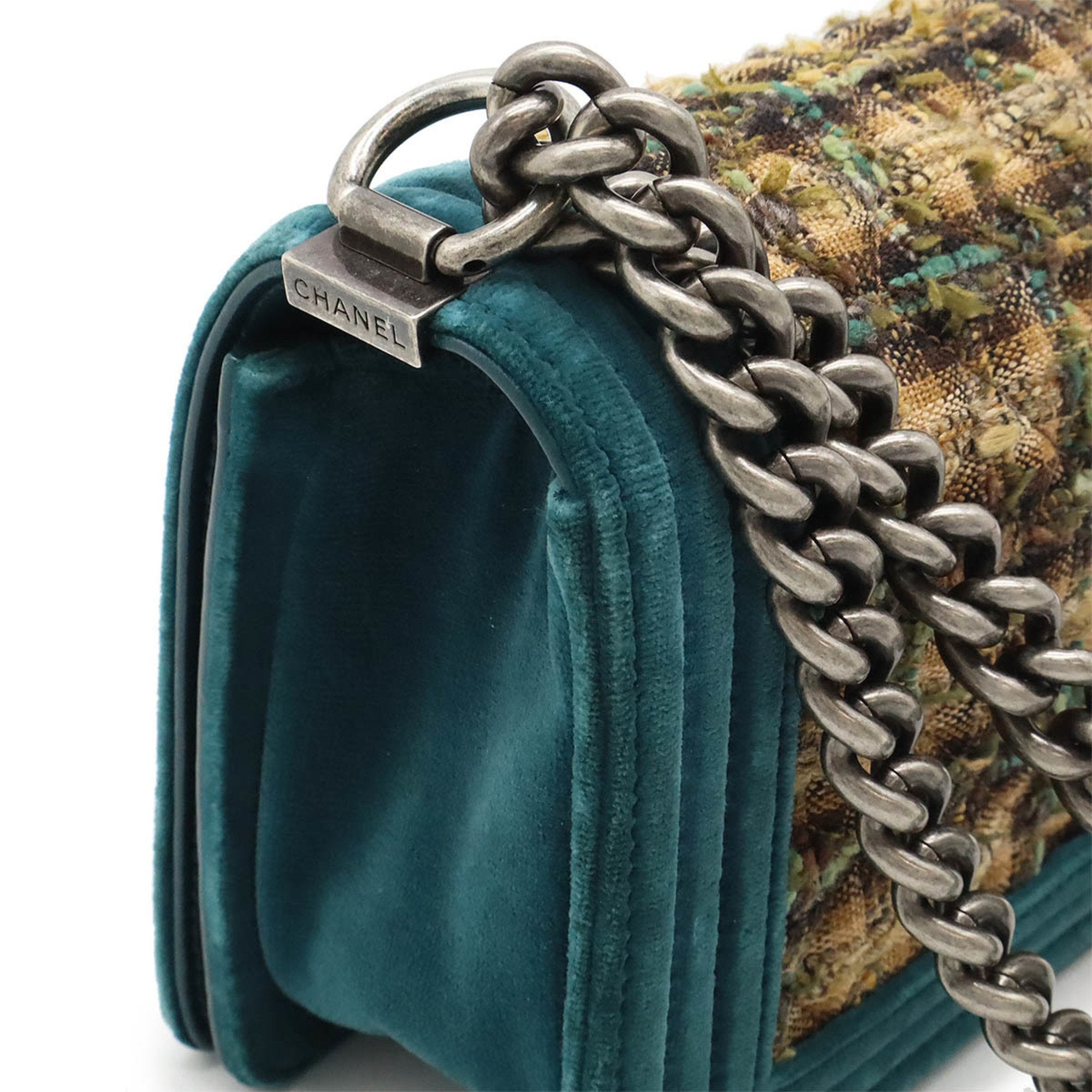 Chanel Green Multi-Color Tweed Leather Shoulder Bag (Pre-Owned)