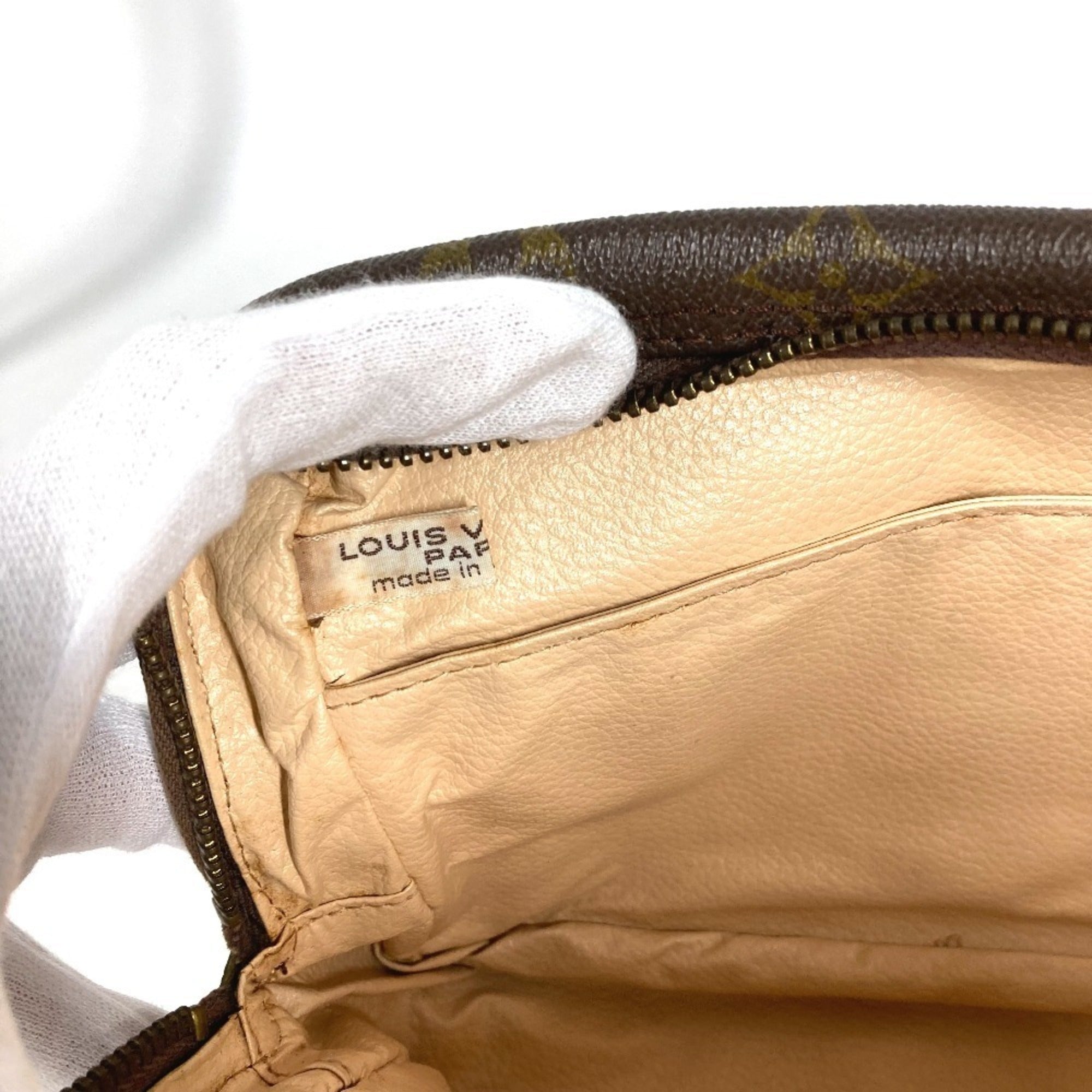 Louis Vuitton Brown Monogram Pouch (Pre-Owned)