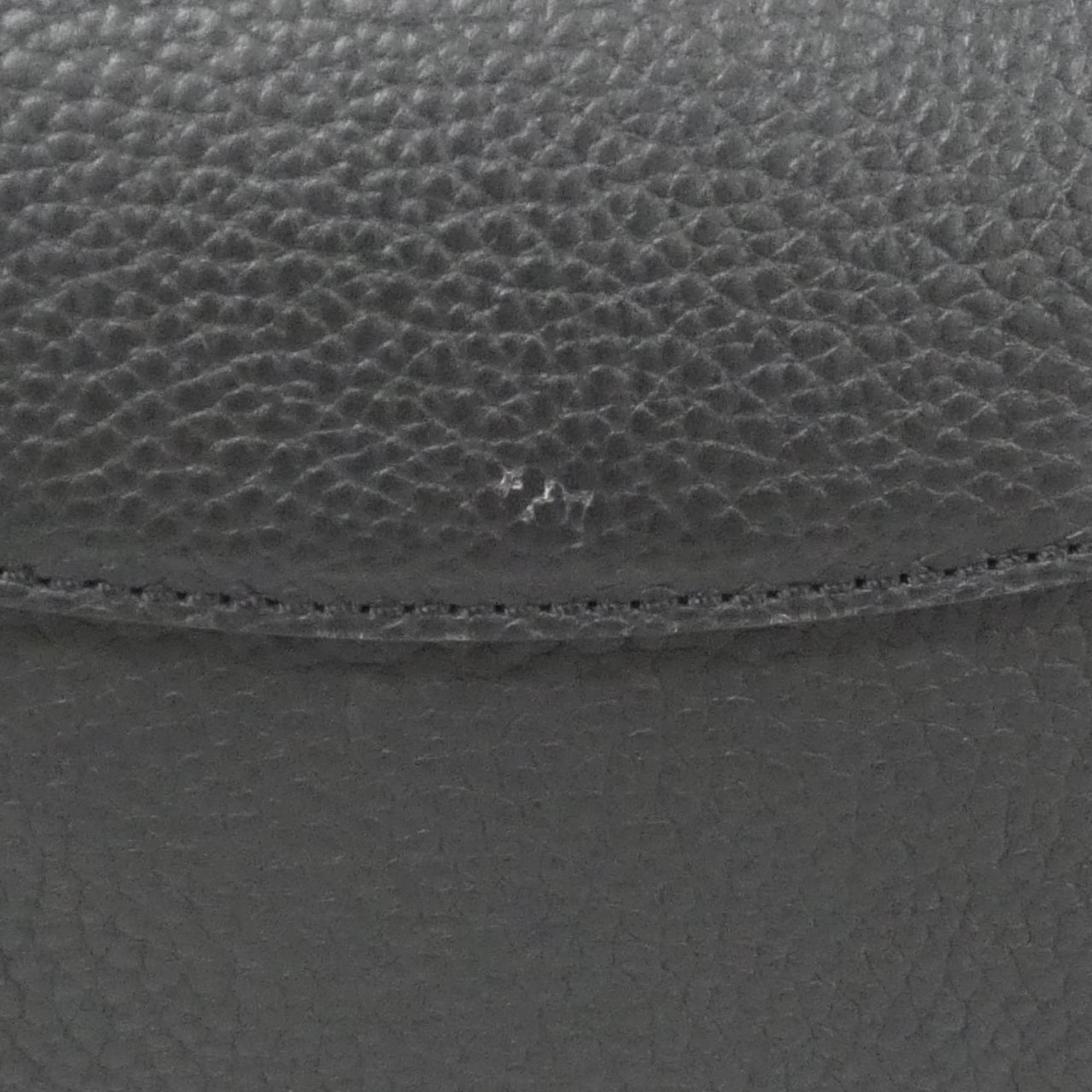 Louis Vuitton Black Handbag (Pre-Owned)
