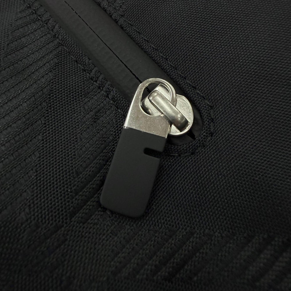 Burberry Black Nylon Tote Bag (Pre-Owned)
