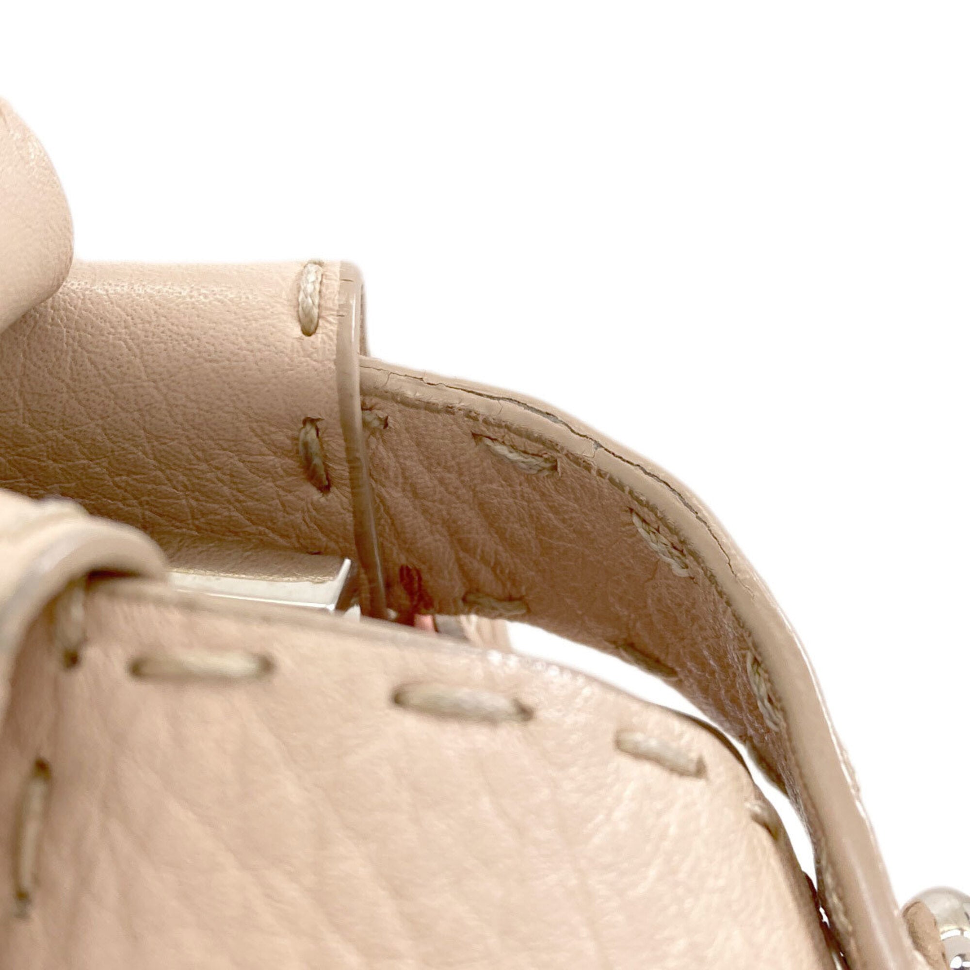 Fendi Beige Leather Handbag (Pre-Owned)