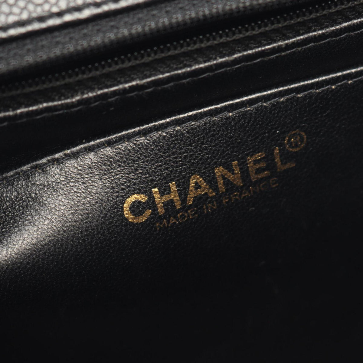 Chanel Black Leather Handbag (Pre-Owned)