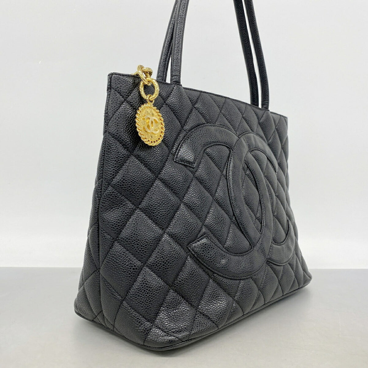 Chanel Black Grained Calfskin Tote Bag (Pre-Owned)