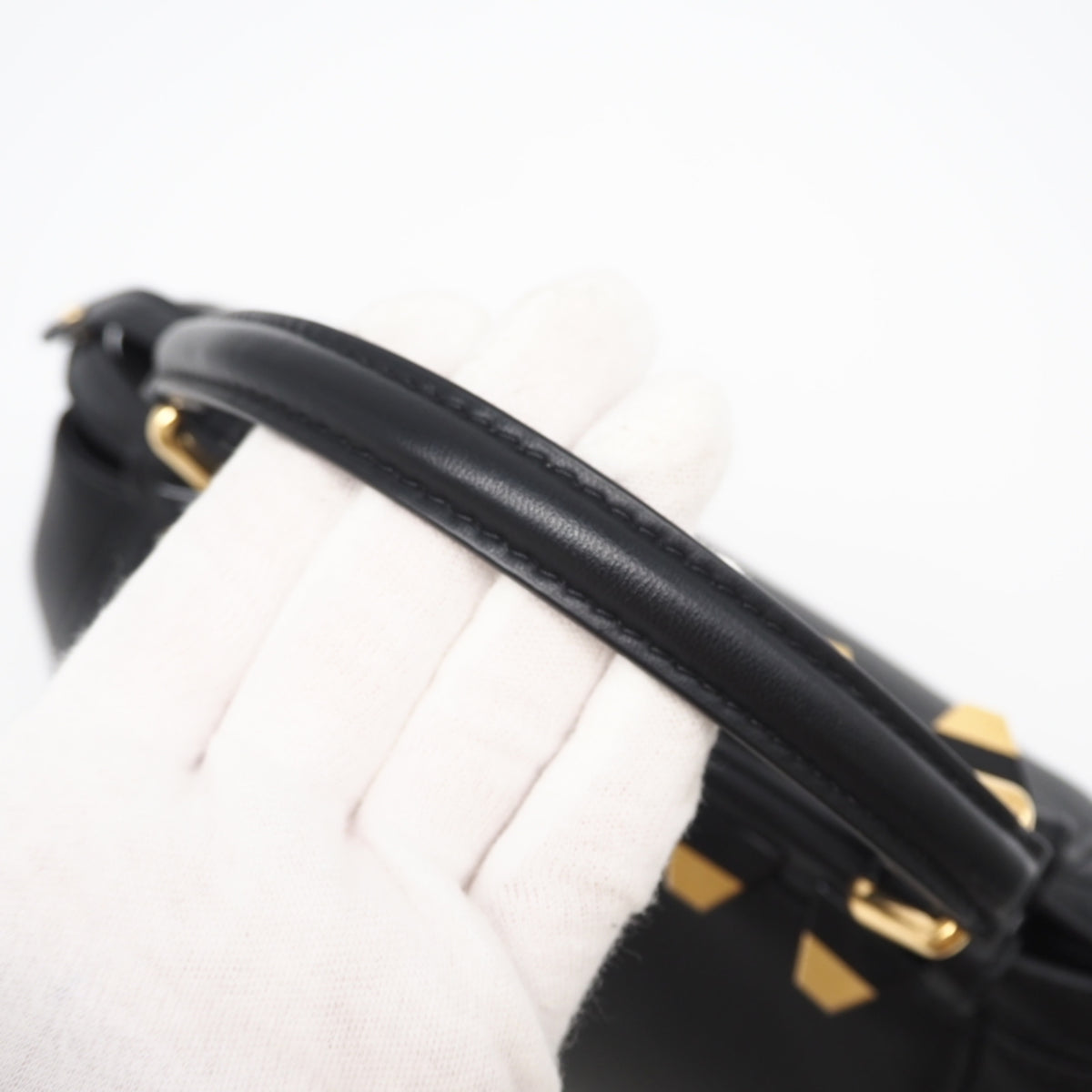 Fendi Black Leather Handbag (Pre-Owned)