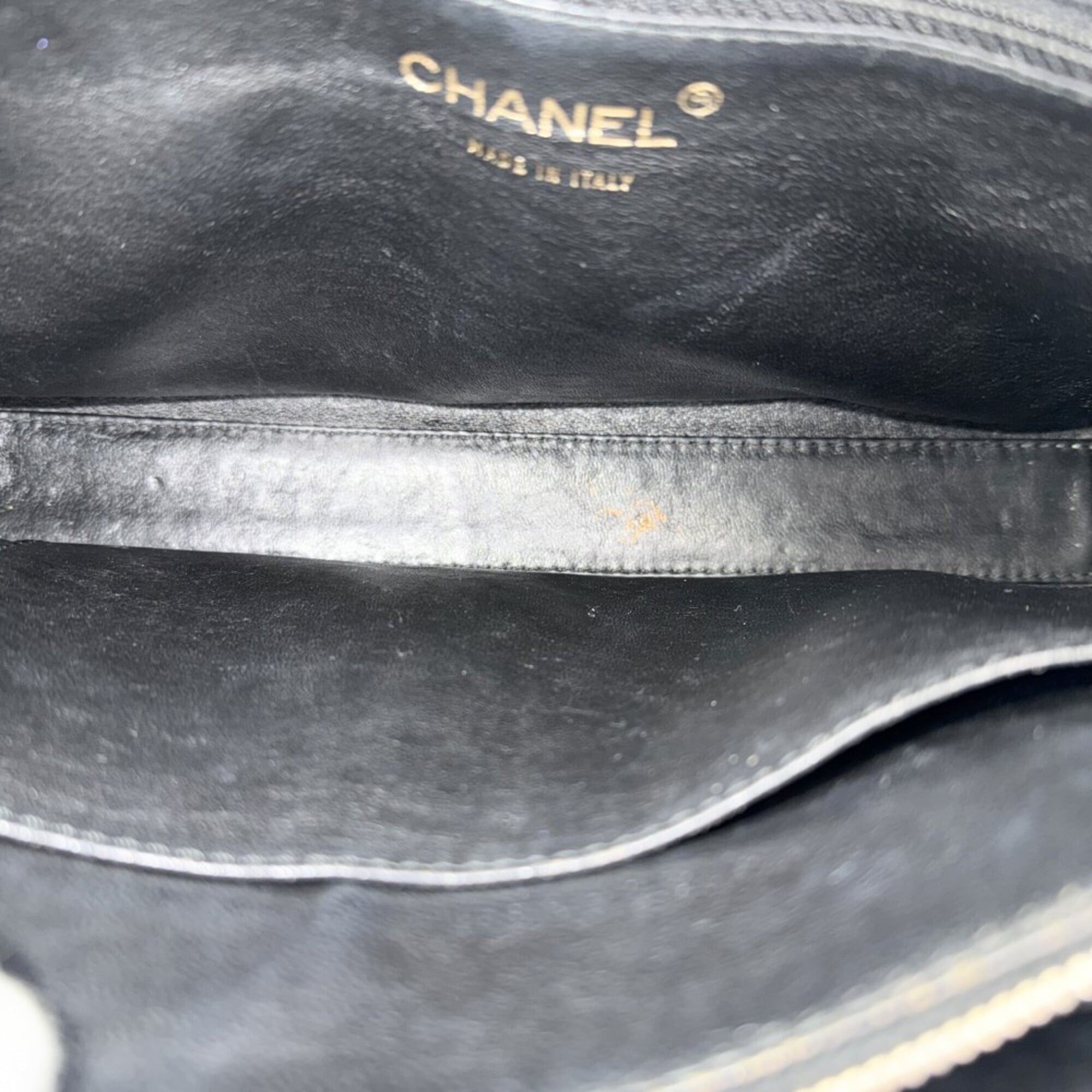 Chanel Matelasse Black Leather Handbag Tote Bag (Pre-Owned)