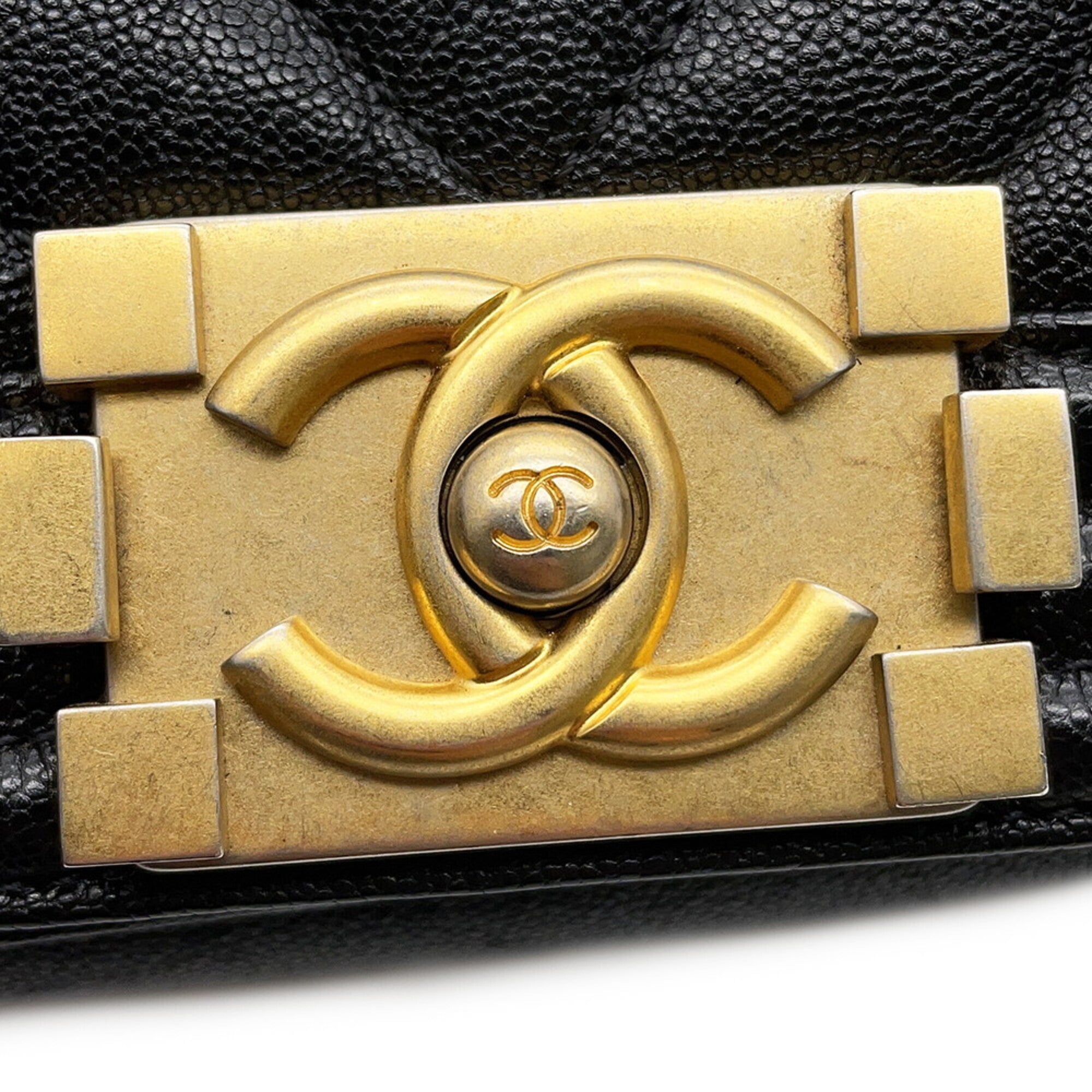 Chanel Matelasse Black Grained Calfskin Handbag Shoulder Bag (Pre-Owned)