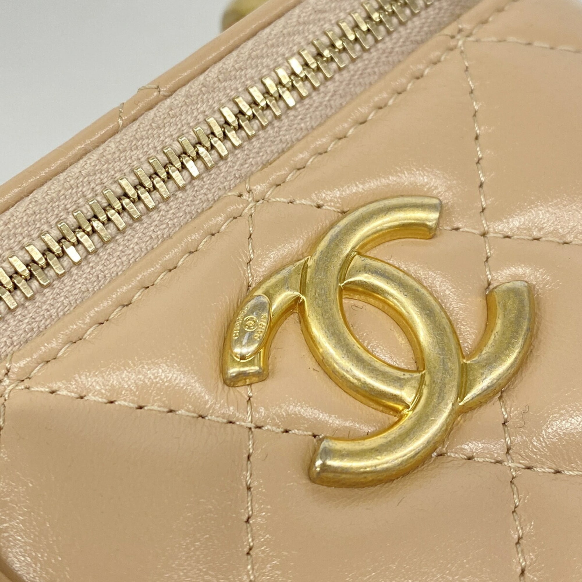 Chanel Pink Beige Leather Vanity Bag (Pre-Owned)