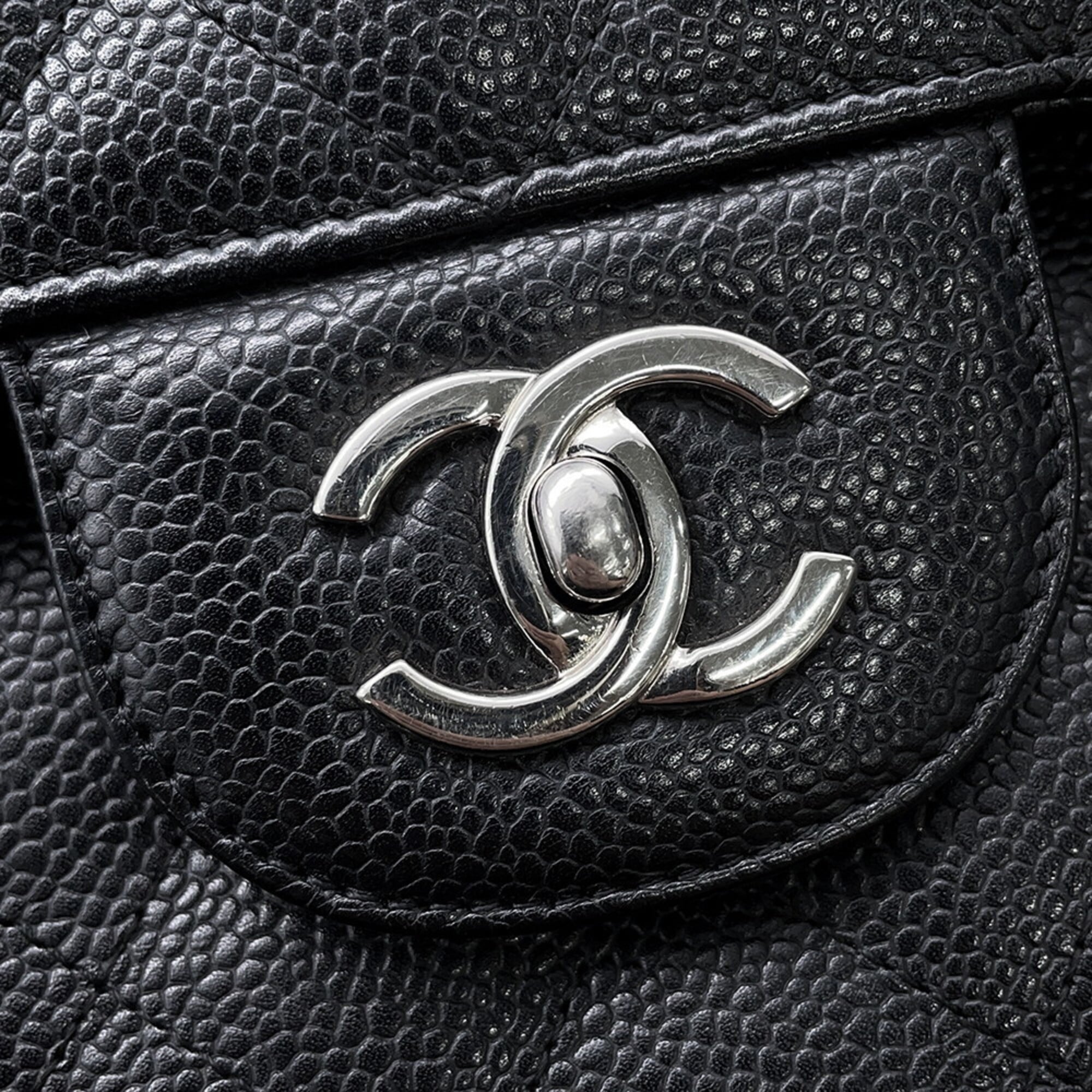 Chanel Black Grained Calfskin Handbag Shoulder Bag (Pre-Owned)