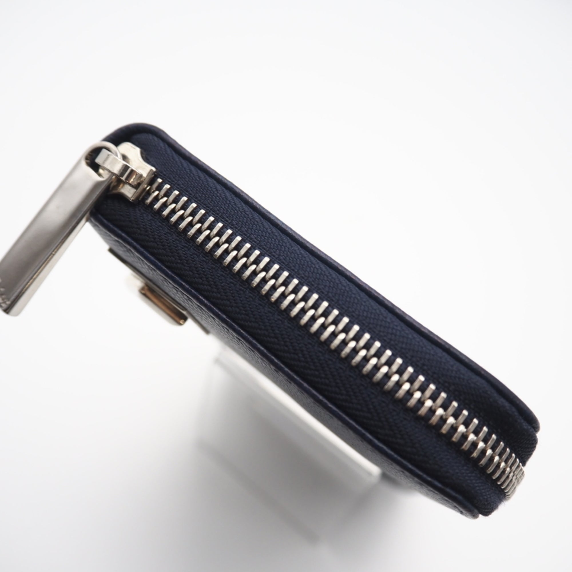 Christian Dior Blue Navy Leather Long Wallet (Bi-Fold) (Pre-Owned)