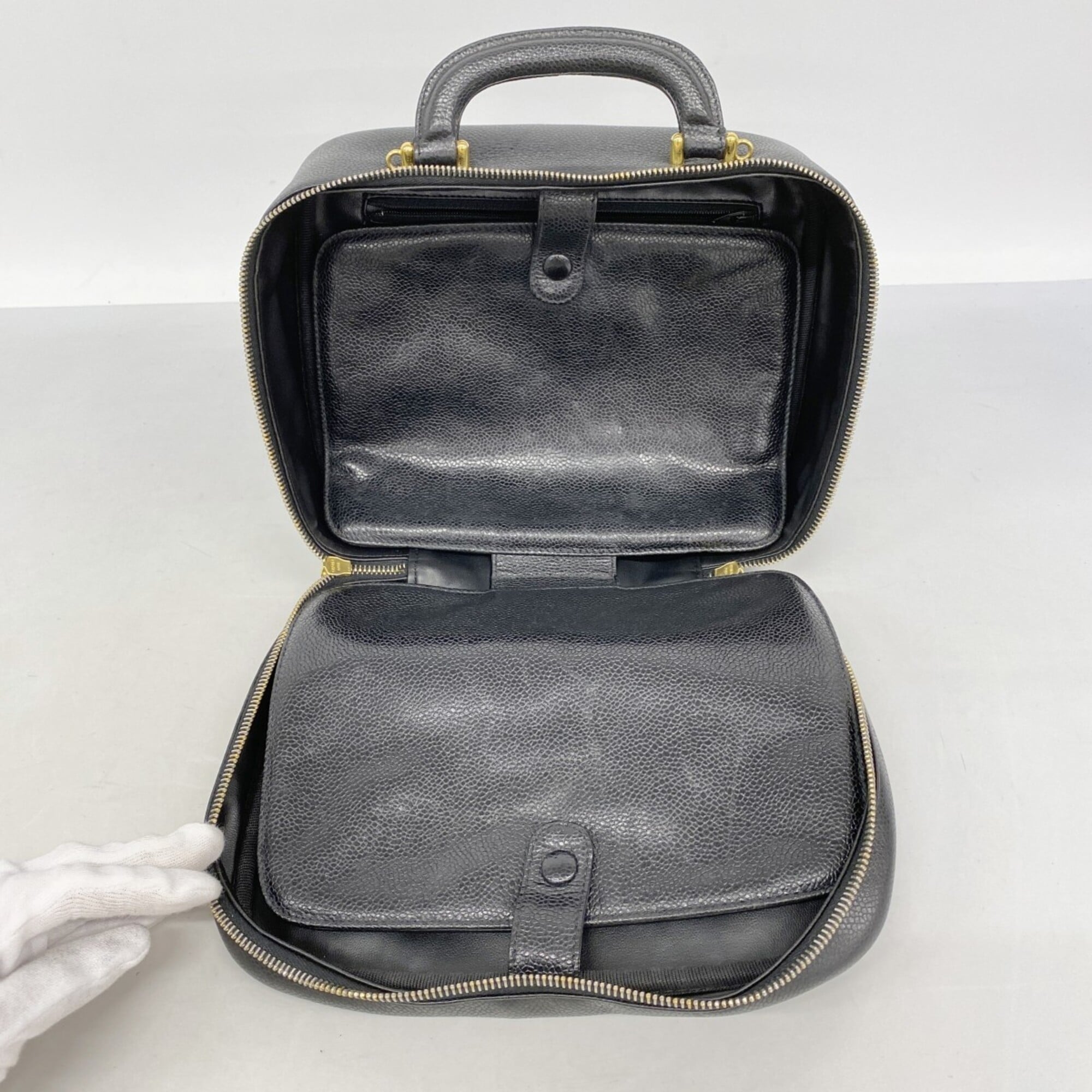Chanel Black Grained Calfskin Vanity Bag (Pre-Owned)