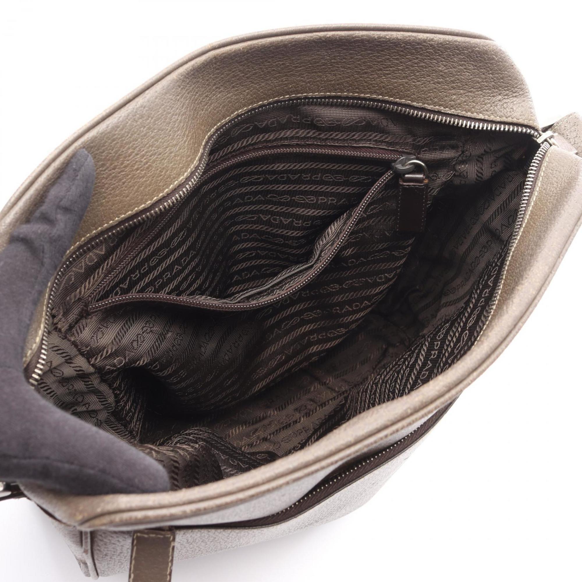Prada Brown Leather Shoulder Bag (Pre-Owned)