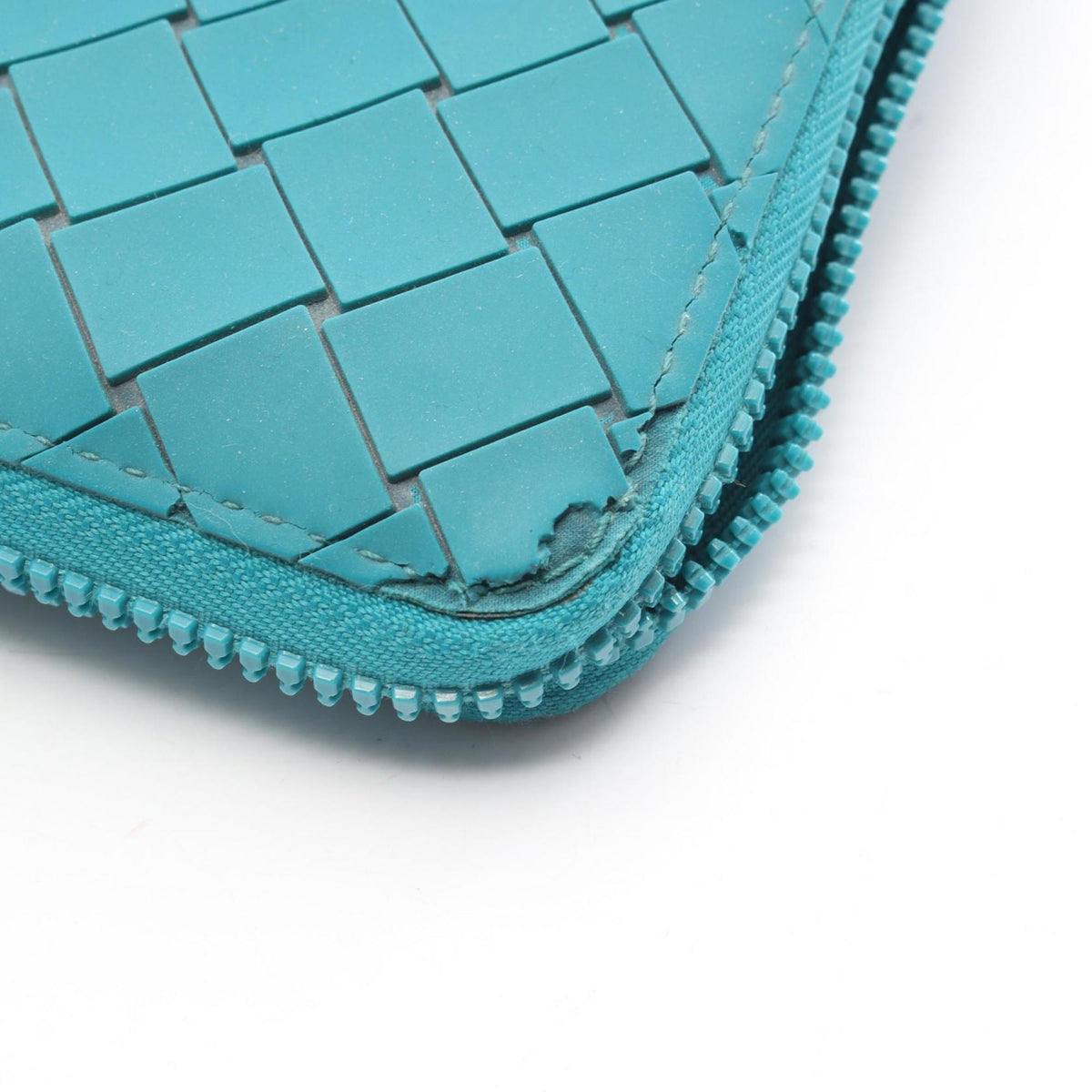 Bottega Veneta Green Rubber Long Wallet (Bi-Fold) (Pre-Owned)