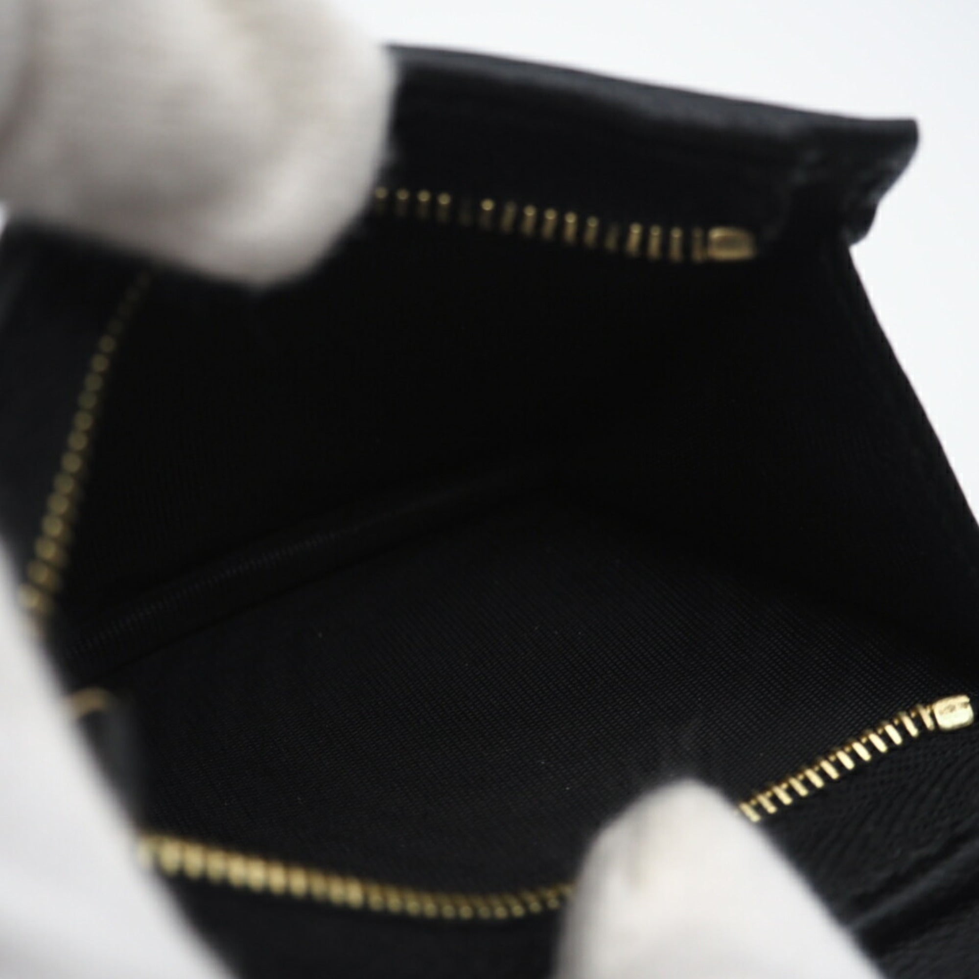 Gucci Black Leather Wallet (Bi-Fold) (Pre-Owned)