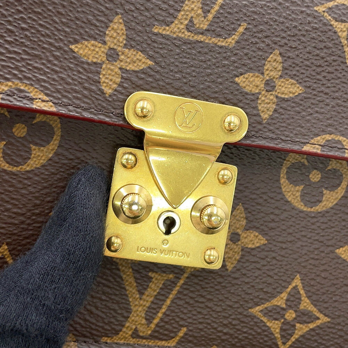 Louis Vuitton Brown Monogram Monogram Fanny Pack Handbag Pouch (Pre-Owned)