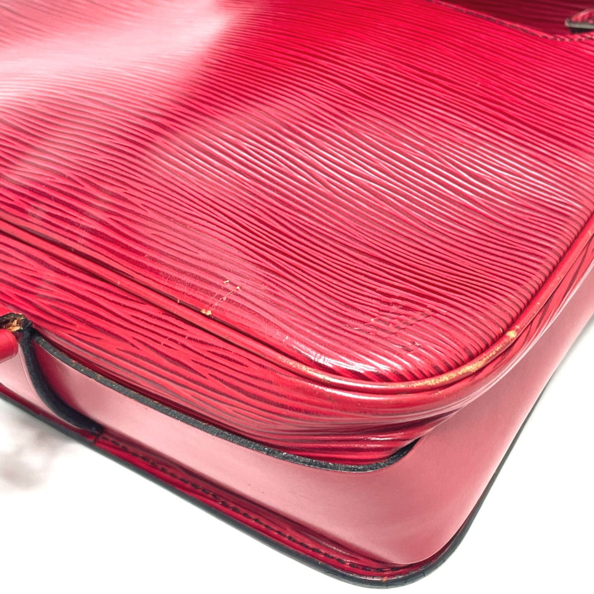 Louis Vuitton Red Leather Shoulder Bag (Pre-Owned)
