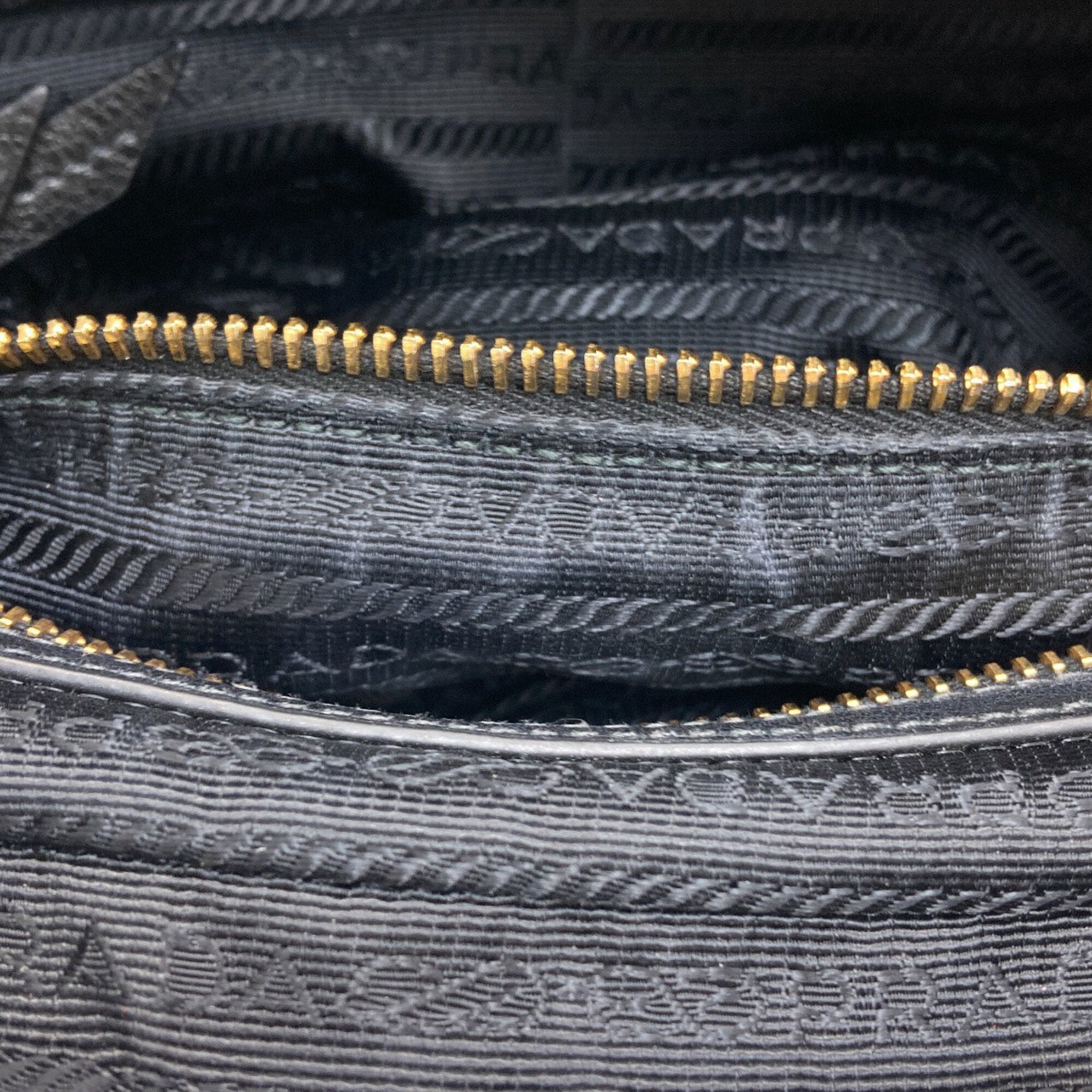 Prada Black Leather Shoulder Bag (Pre-Owned)