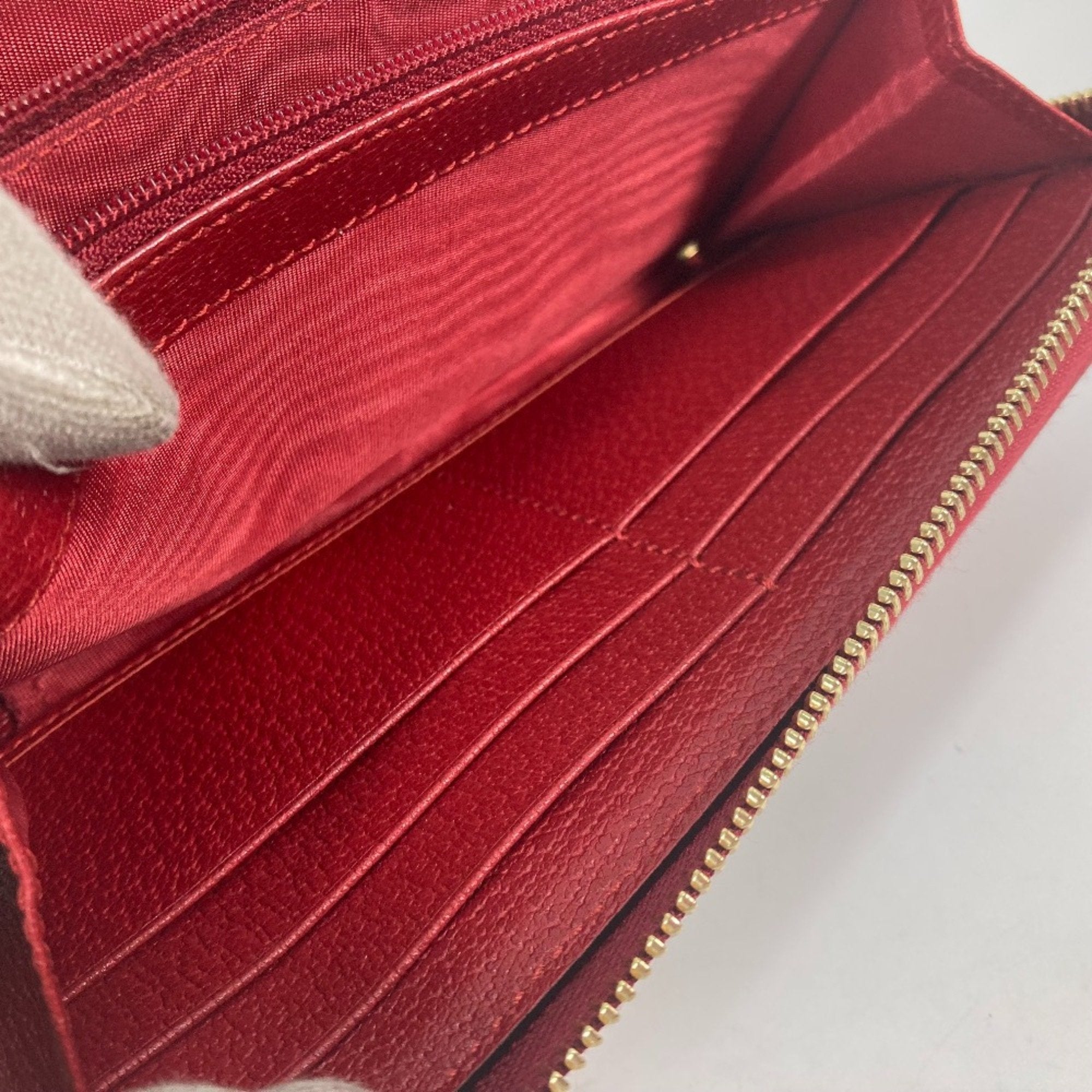 Gucci Red Other Long Wallet (Bi-Fold) (Pre-Owned)