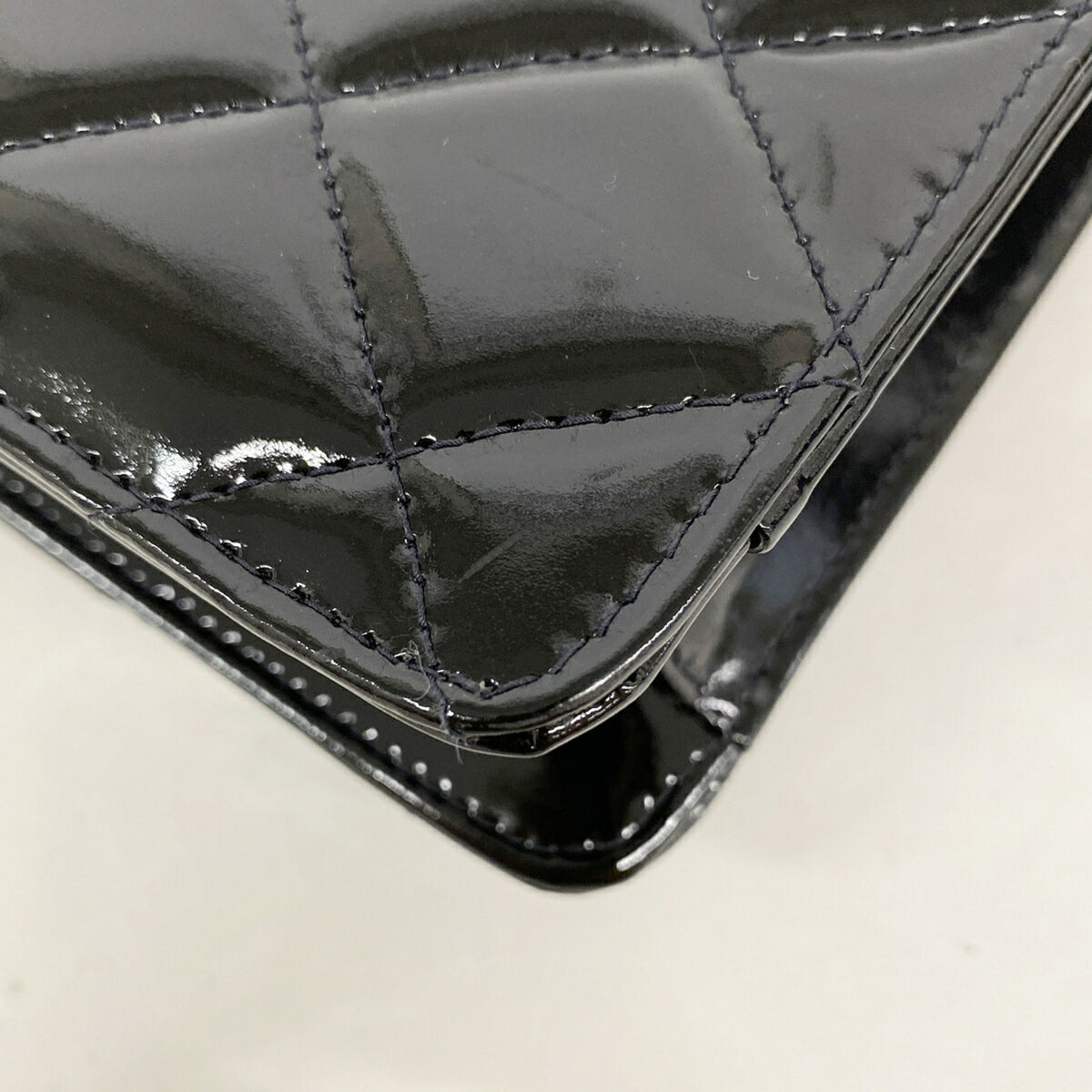 Chanel Black Patent Leather Shoulder Bag (Pre-Owned)