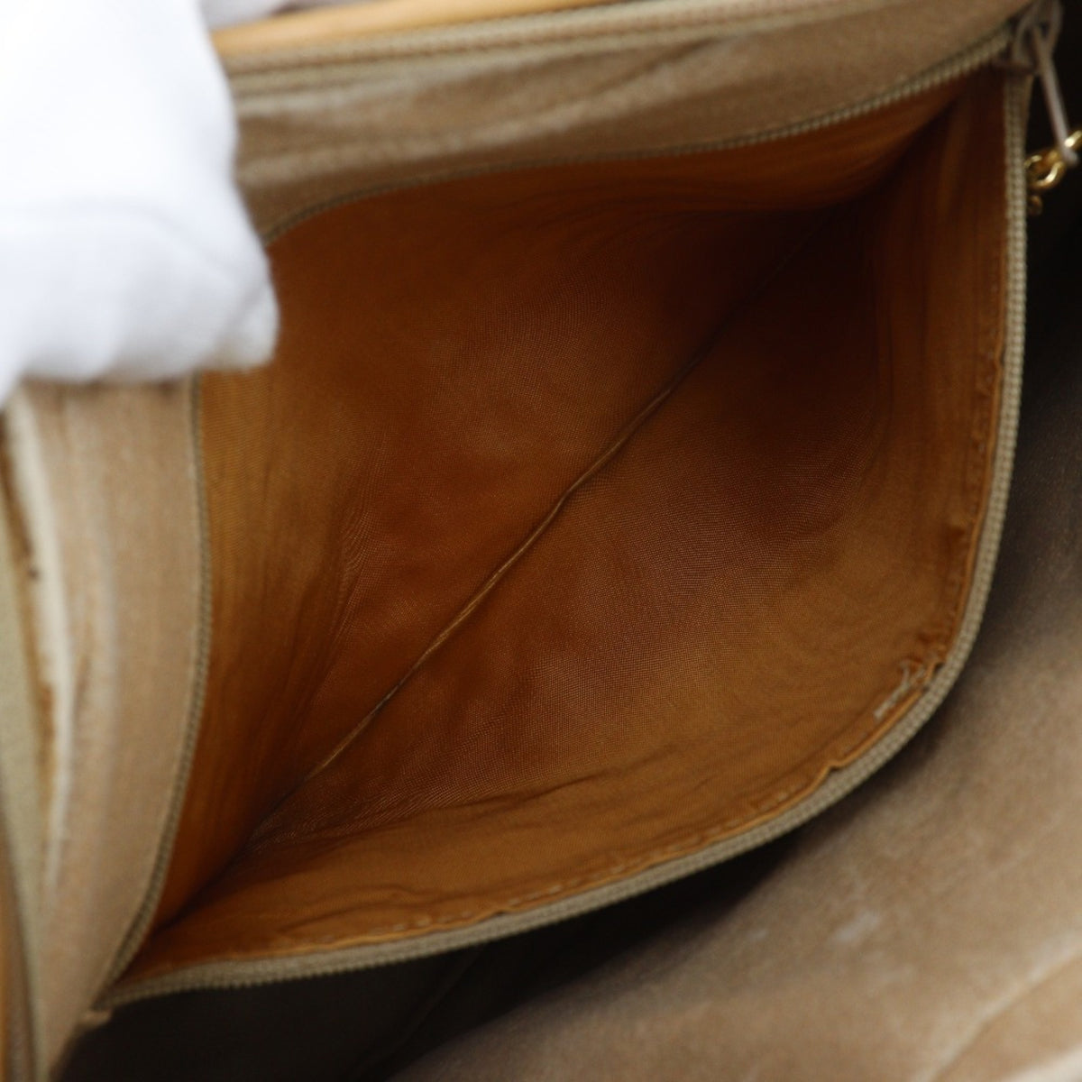 Gucci Beige Leather Shoulder Bag (Pre-Owned)
