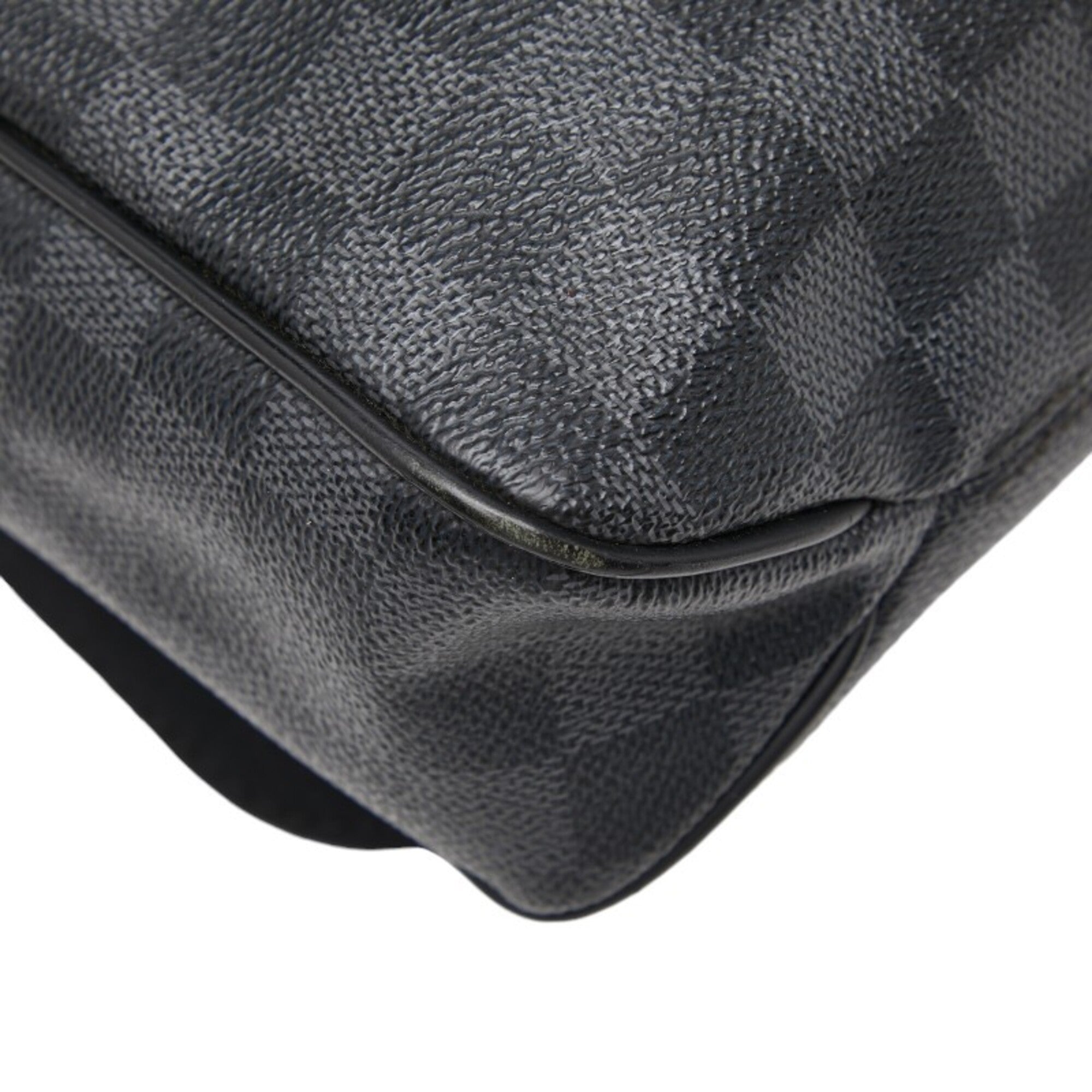Louis Vuitton Black Pvc Leather Messenger Bag Shoulder Bag (Pre-Owned)