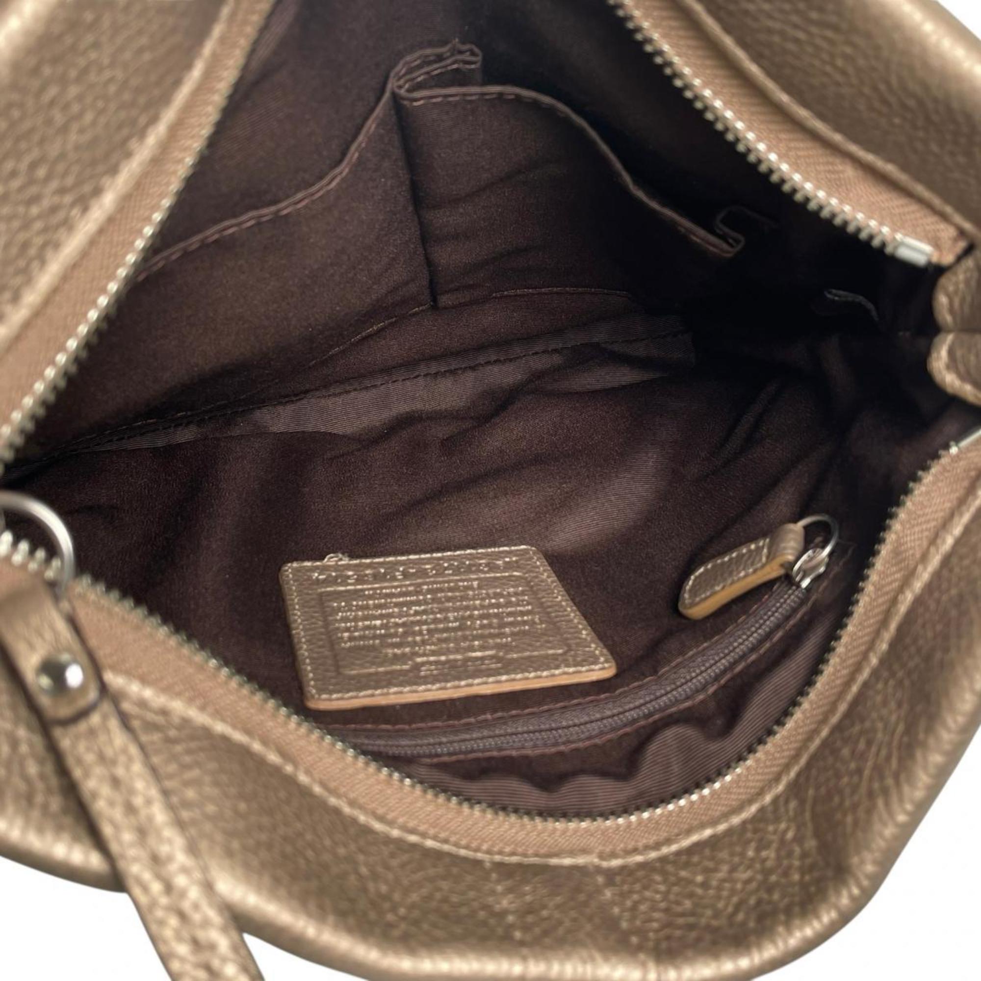 Coach Gold Leather Shoulder Bag (Pre-Owned)