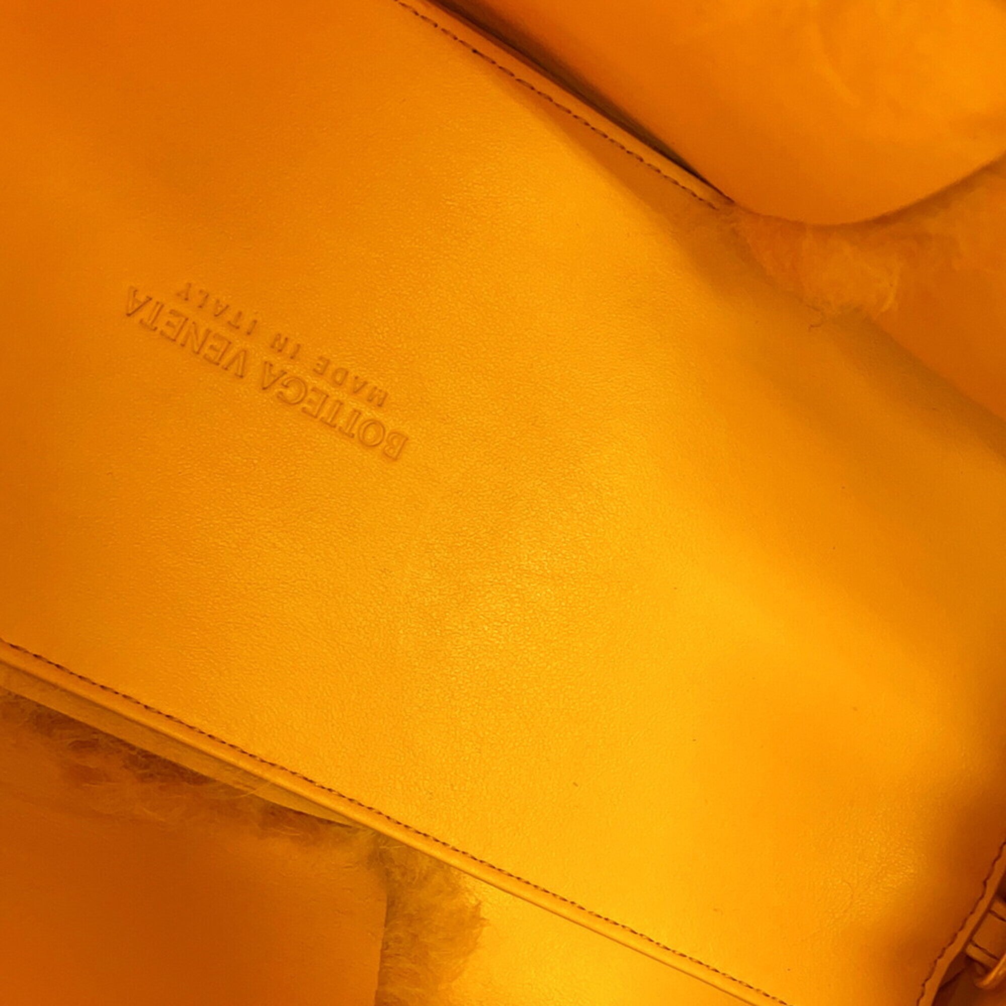 Bottega Veneta Yellow Leather Handbag Pouch (Pre-Owned)