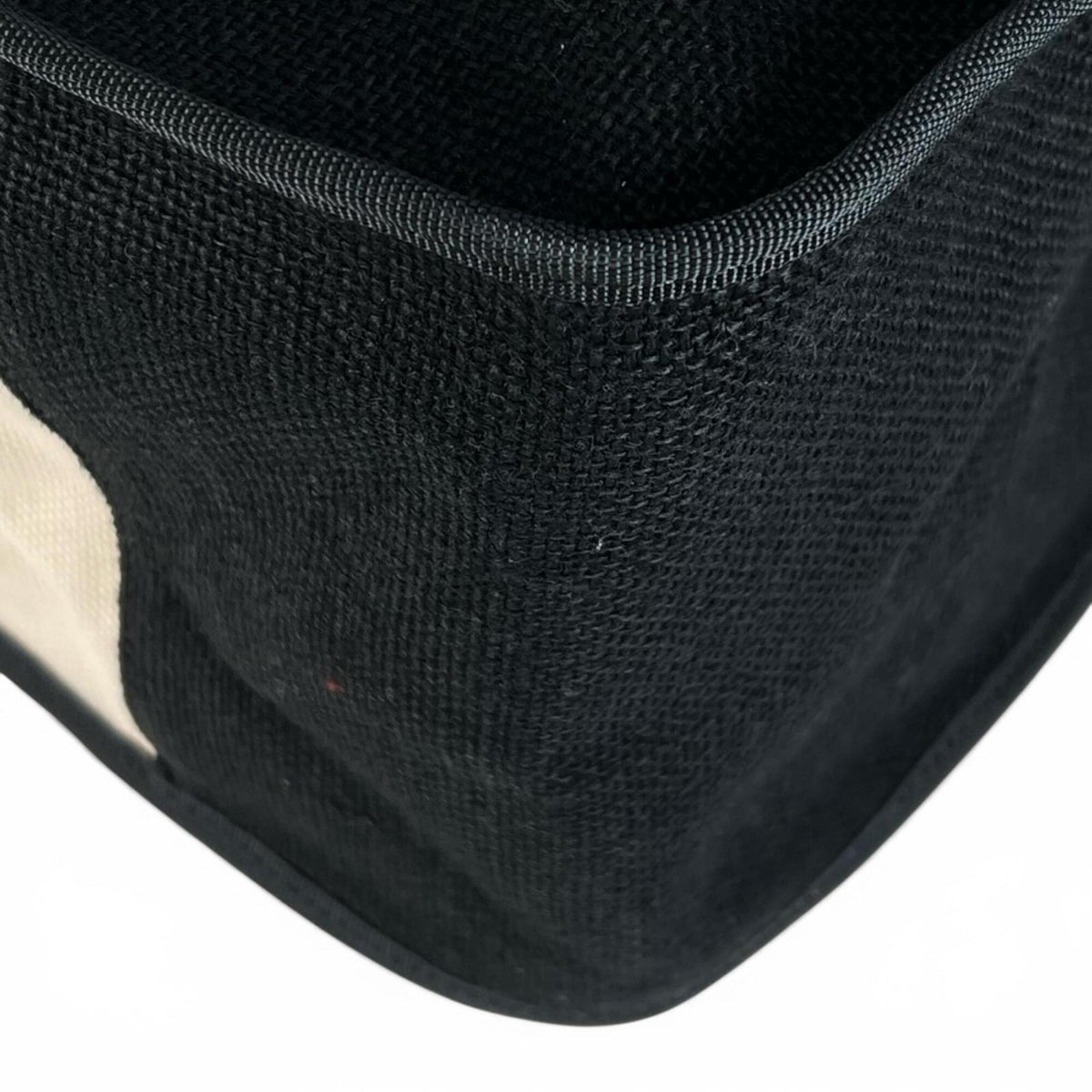 Emporio Armani Black White Pouch Tote Bag (Pre-Owned)