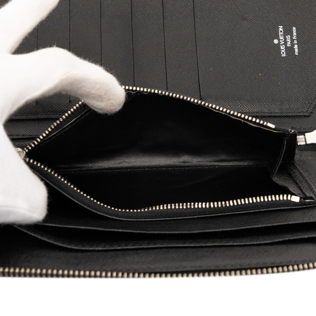 Louis Vuitton Black Leather Long Wallet (Bi-Fold) (Pre-Owned)