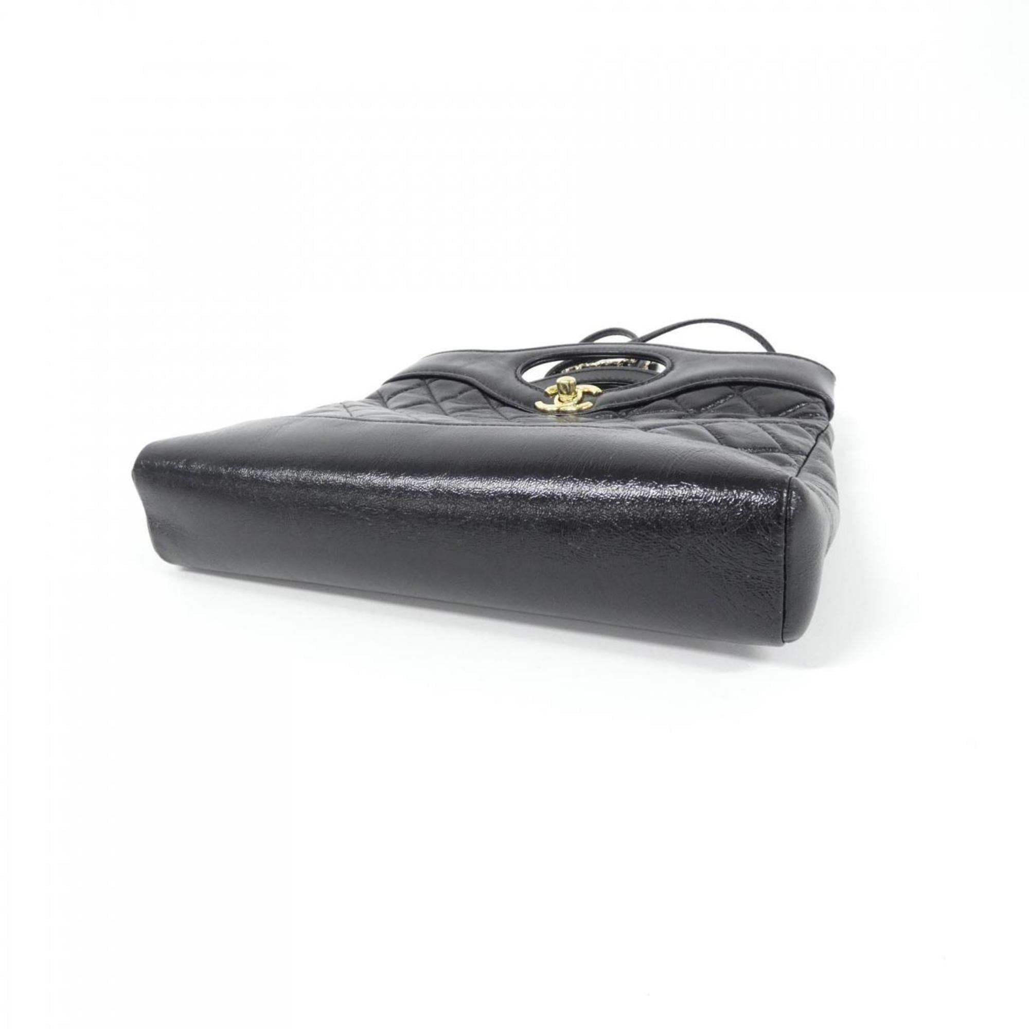 Chanel Black Leather Handbag (Pre-Owned)