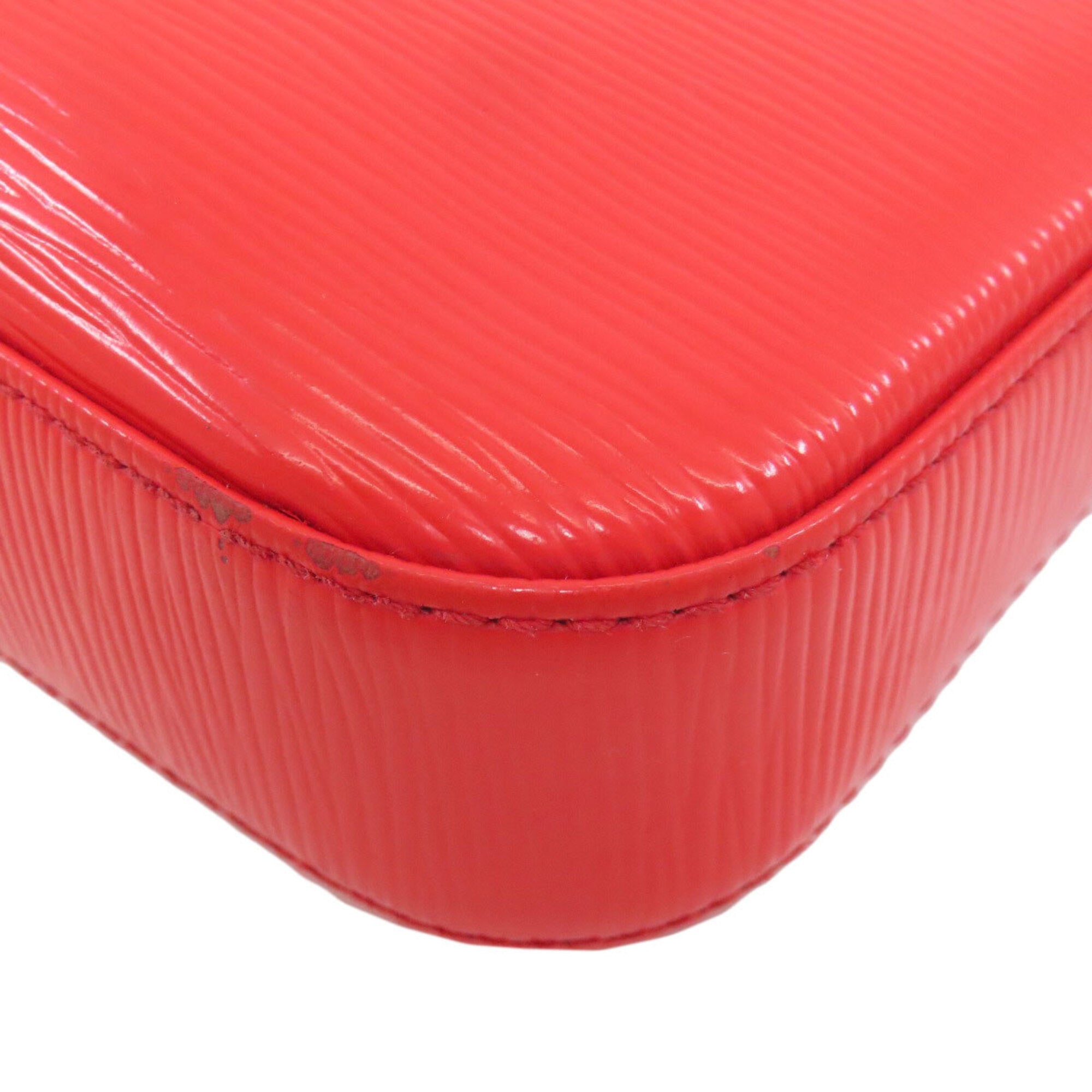 Louis Vuitton Red Color Epi Leather Handbag Pochette (Pre-Owned)