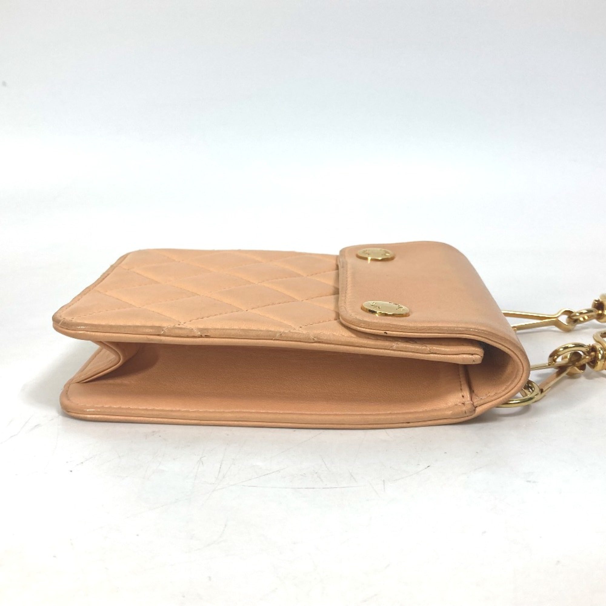 Chanel Pink Leather Shoulder Bag (Pre-Owned)