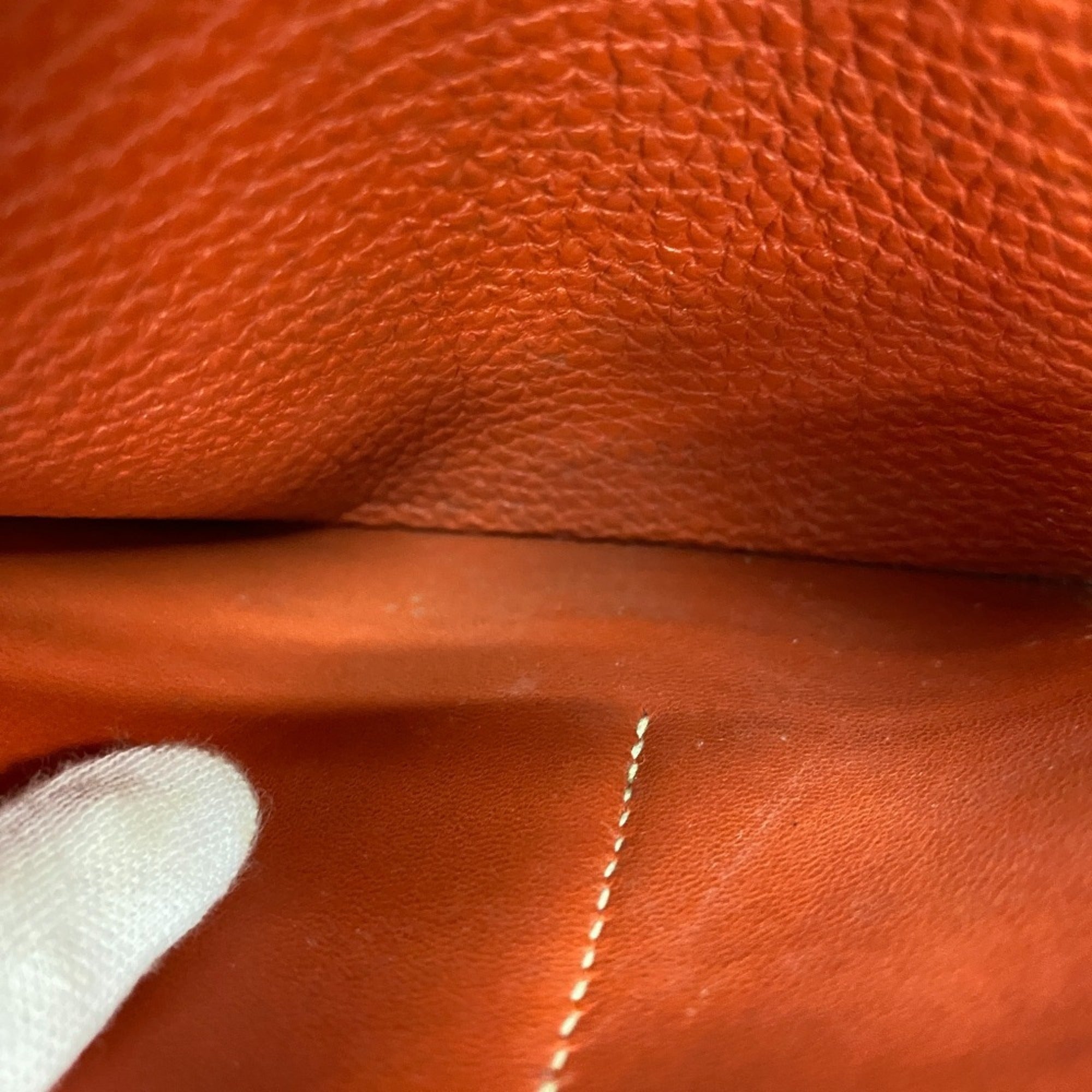 Hermes Red Color Togo Leather Long Wallet (Bi-Fold) (Pre-Owned)