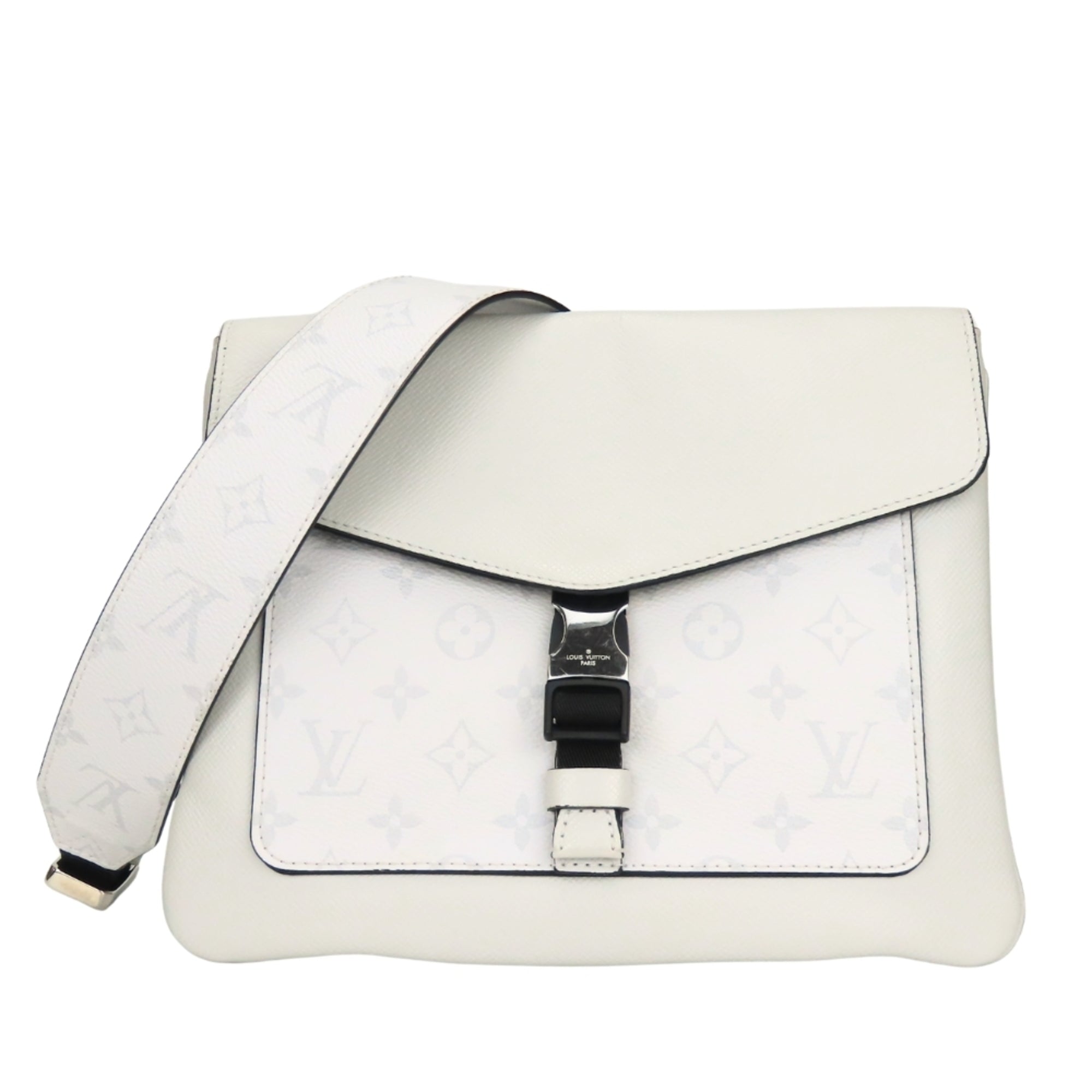Louis Vuitton Taigarama Gray Monogram Taigarama Shoulder Bag (Pre-Owned)